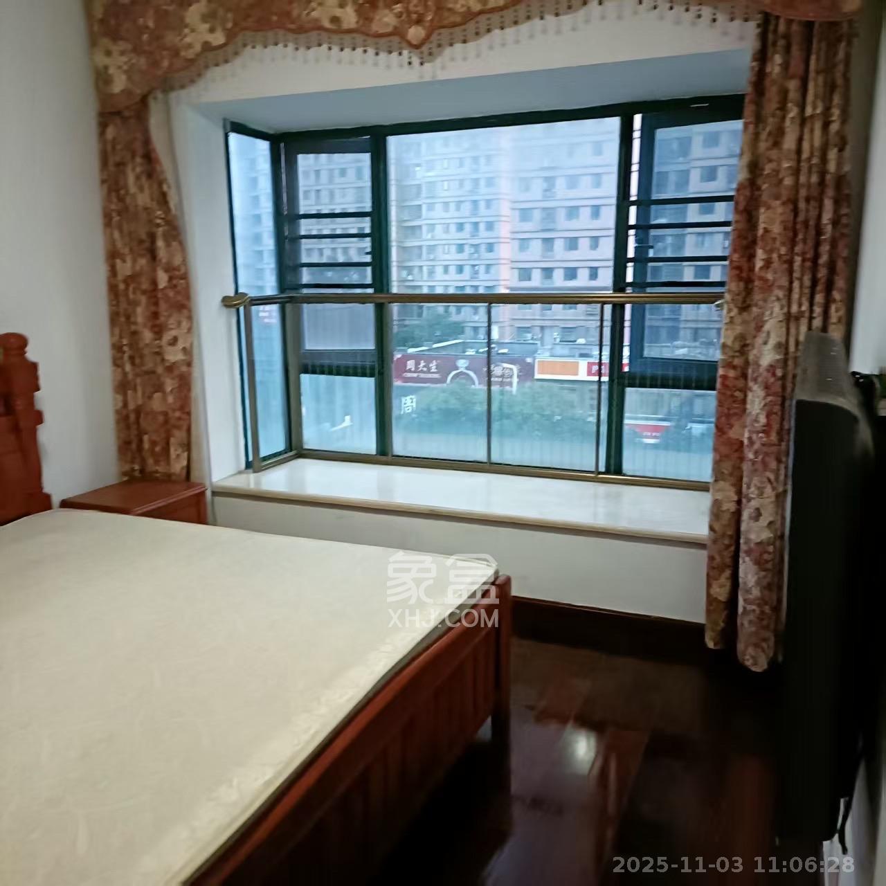 恒大名都  3室2厅1卫    1500.0元/月室内图