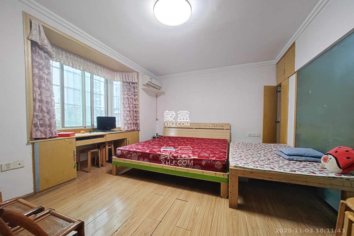 泰禹家园(彩云之翼家园一期、二期、三期) 1室1厅1卫 45.8万 泰禹家园(彩云之翼家园一期、二期、三期) 1室1厅1卫 45.8万卧室