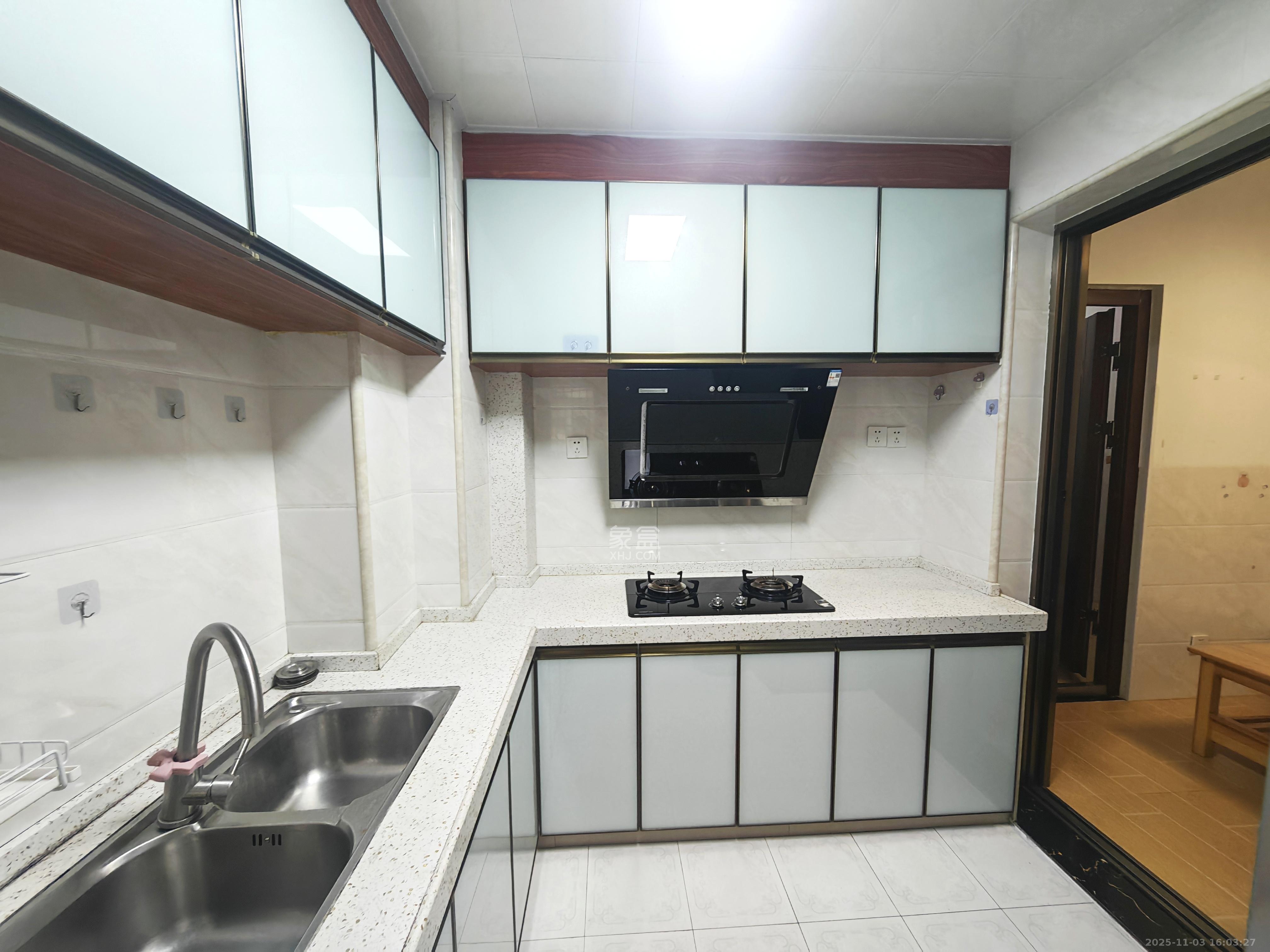 嘉顺苑  1室1厅1卫    1500.0元/月室内图