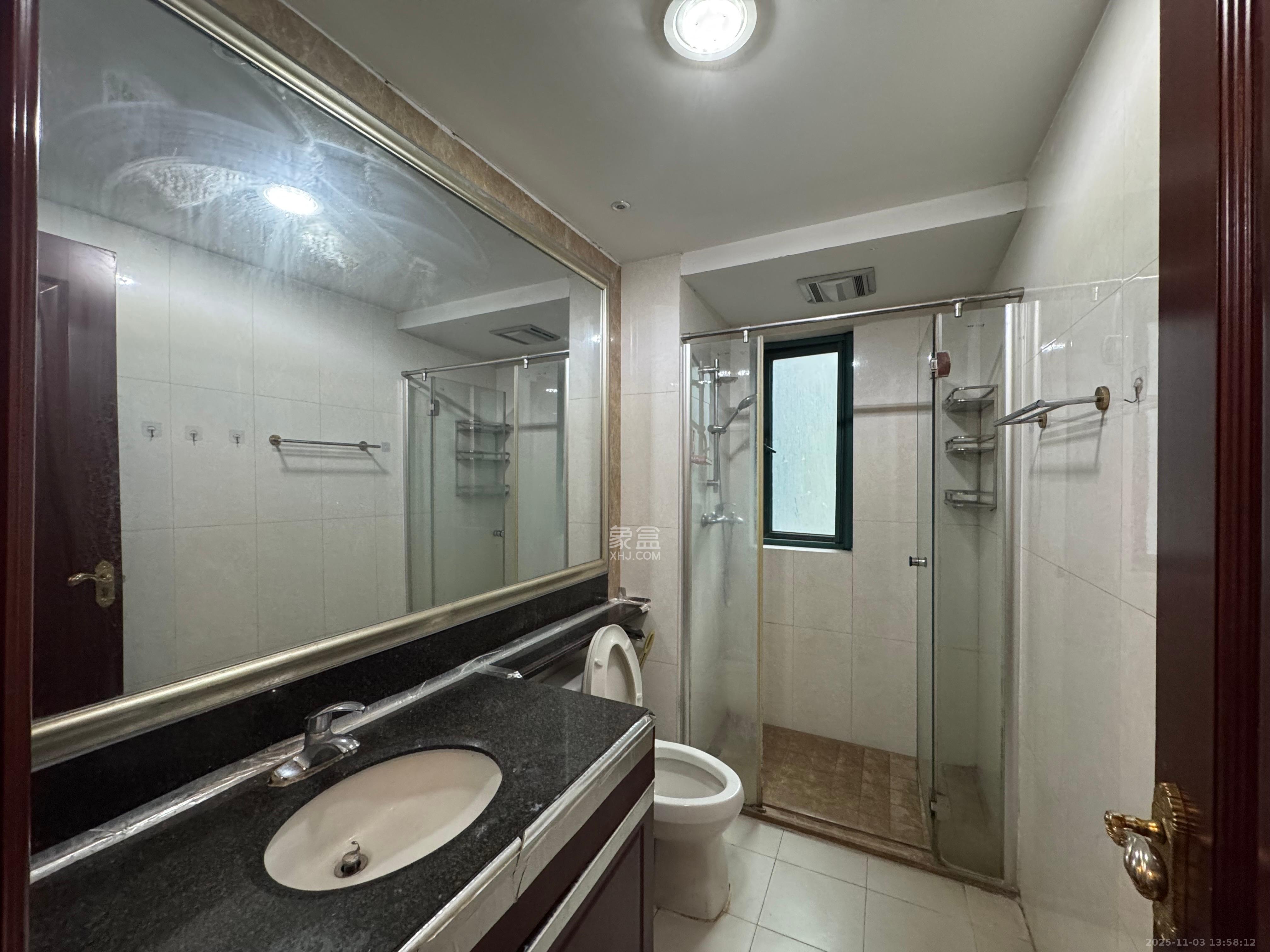 恒大绿洲 3室2厅2卫 2300.0元/月 恒大绿洲 3室2厅2卫 2300.0元/月室内图