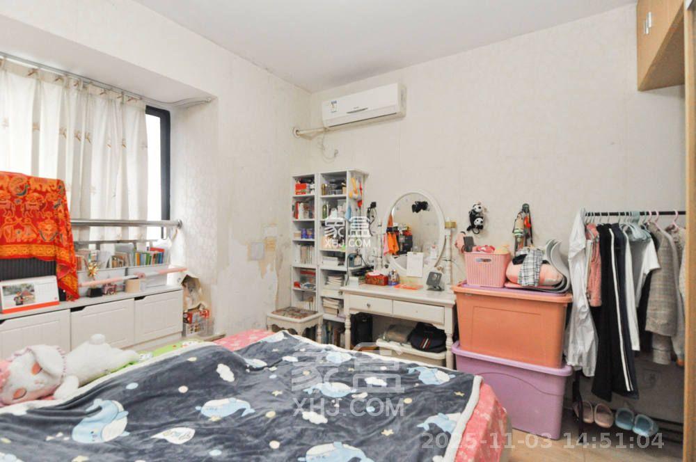 高鑫麓城  2室2厅1卫    2300.0元/月室内图