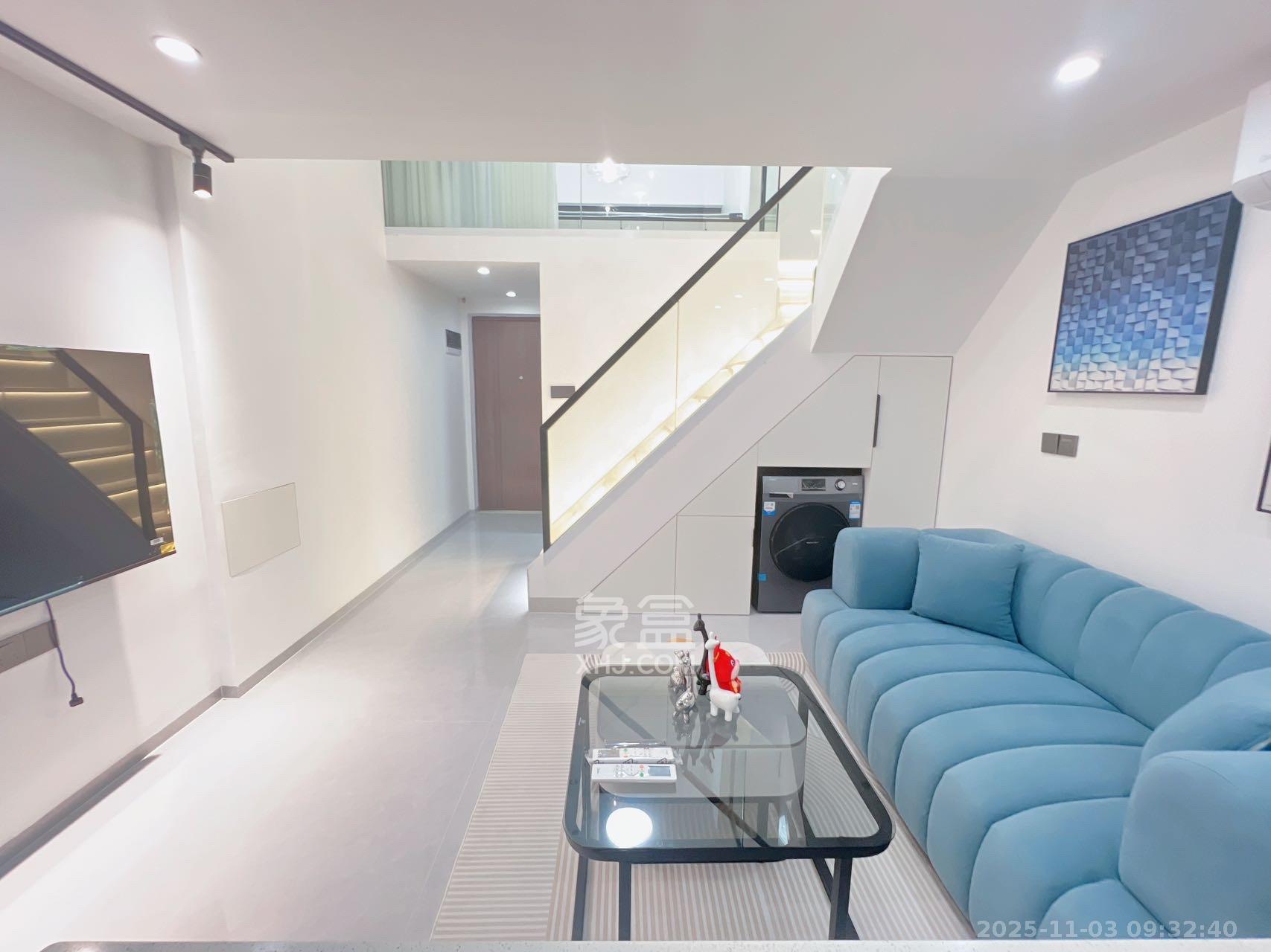 卓越中寰 2室2厅1卫 2800.0元/月 卓越中寰 2室2厅1卫 2800.0元/月室内图