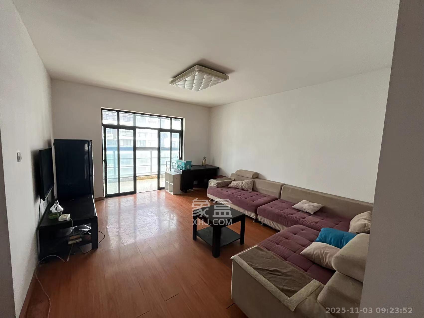 鑫远湘府华城  3室2厅1卫    2500.0元/月室内图