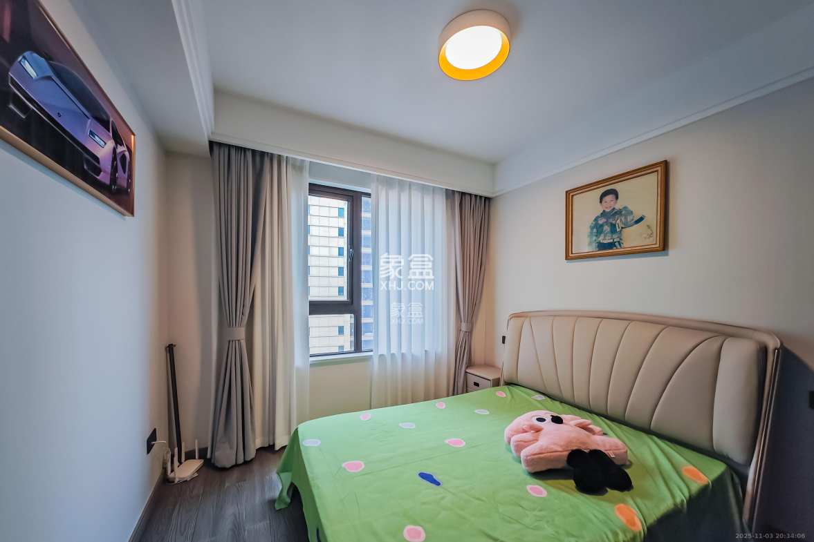 中天星耀城 4室2厅2卫 150.0万 中天星耀城 4室2厅2卫 150.0万卧室