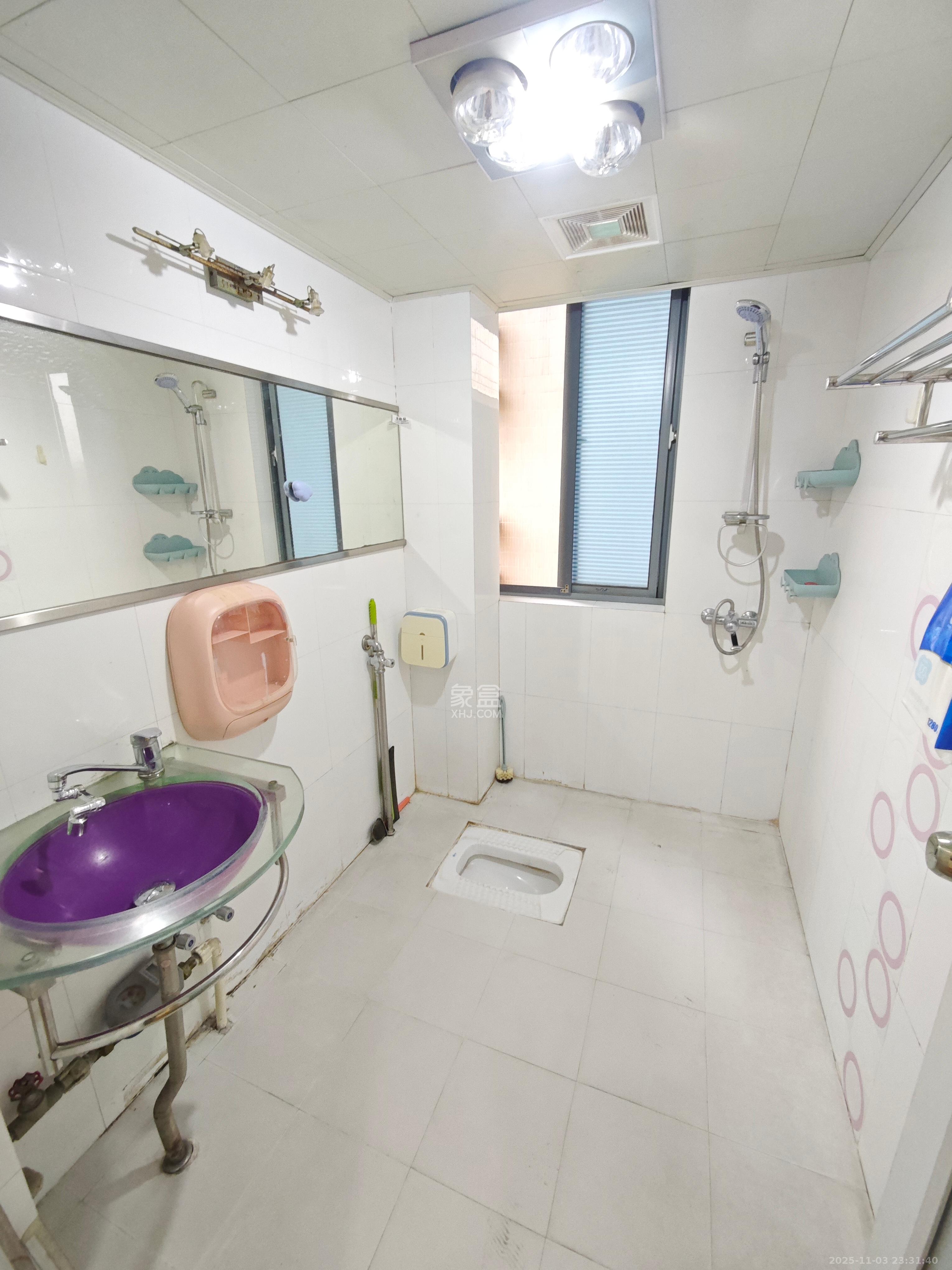 天心物业 2室1厅1卫 1800.0元/月 天心物业 2室1厅1卫 1800.0元/月室内图