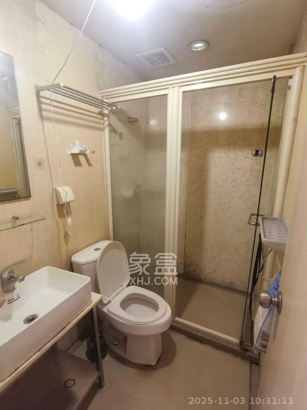 远大麓园  1室1厅1卫    1300.0元/月室内图