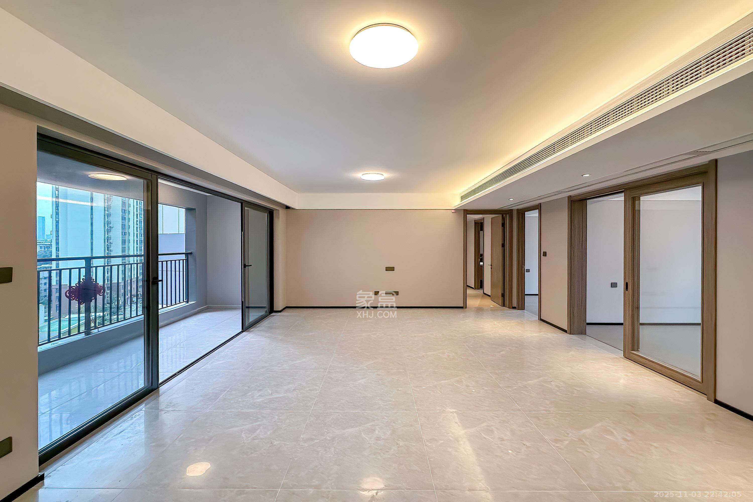 万科半岛国际  4室2厅2卫    160.0万