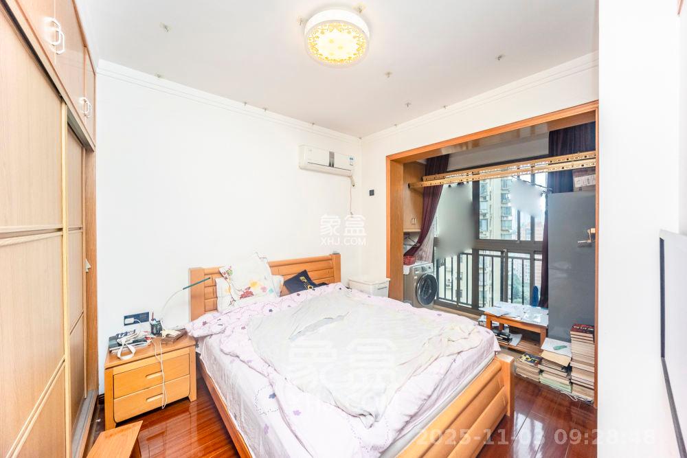 金域南外滩（望江佳园）  3室2厅2卫    3500.0元/月室内图