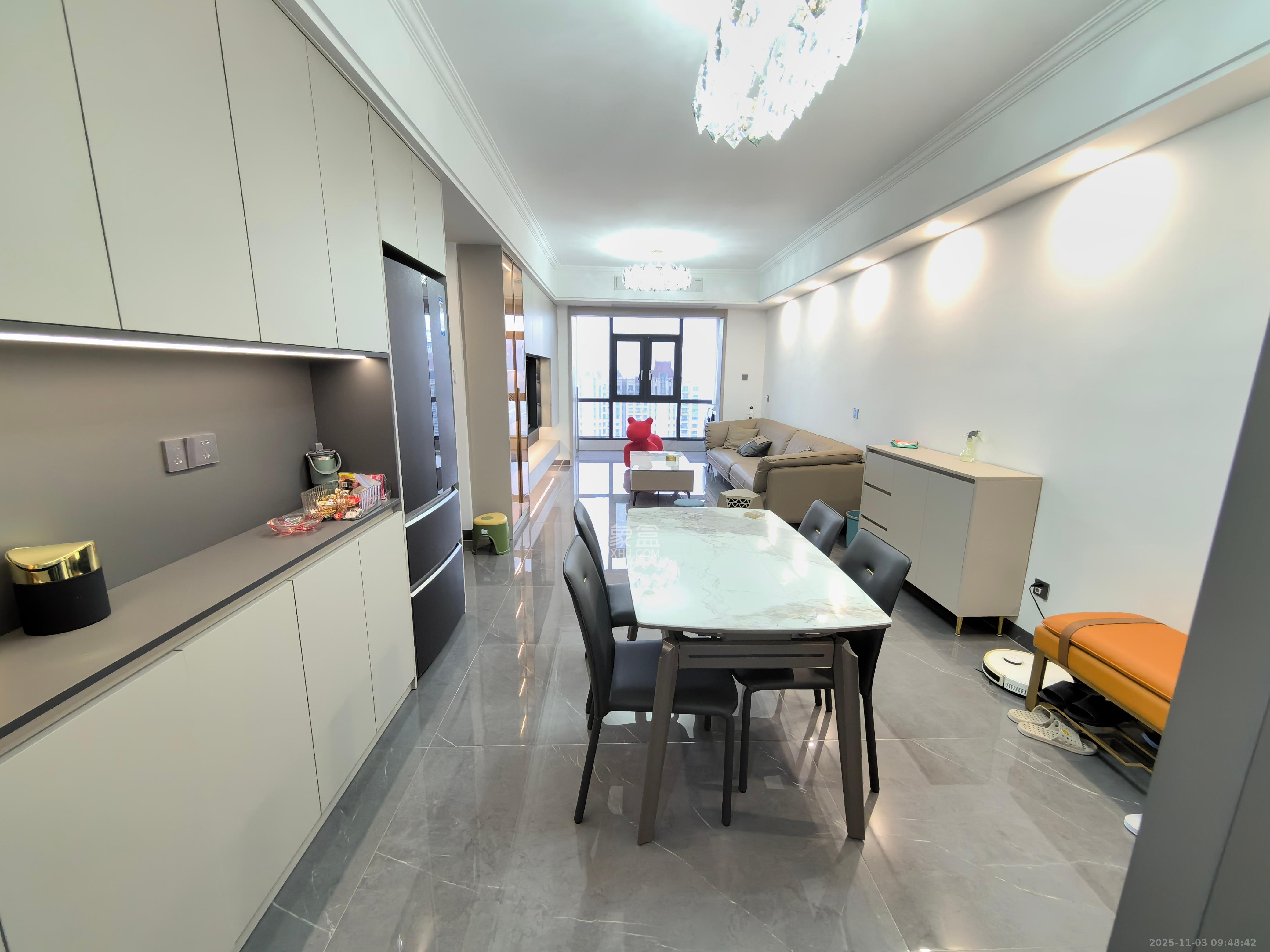 恒大绿洲  2室2厅1卫    3200.0元/月室内图