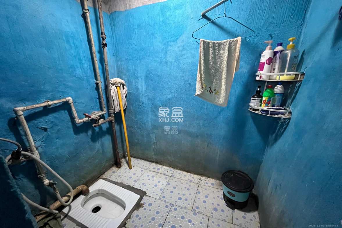 曙光小区 1室1厅1卫 800.0元/月 曙光小区 1室1厅1卫 800.0元/月室内图