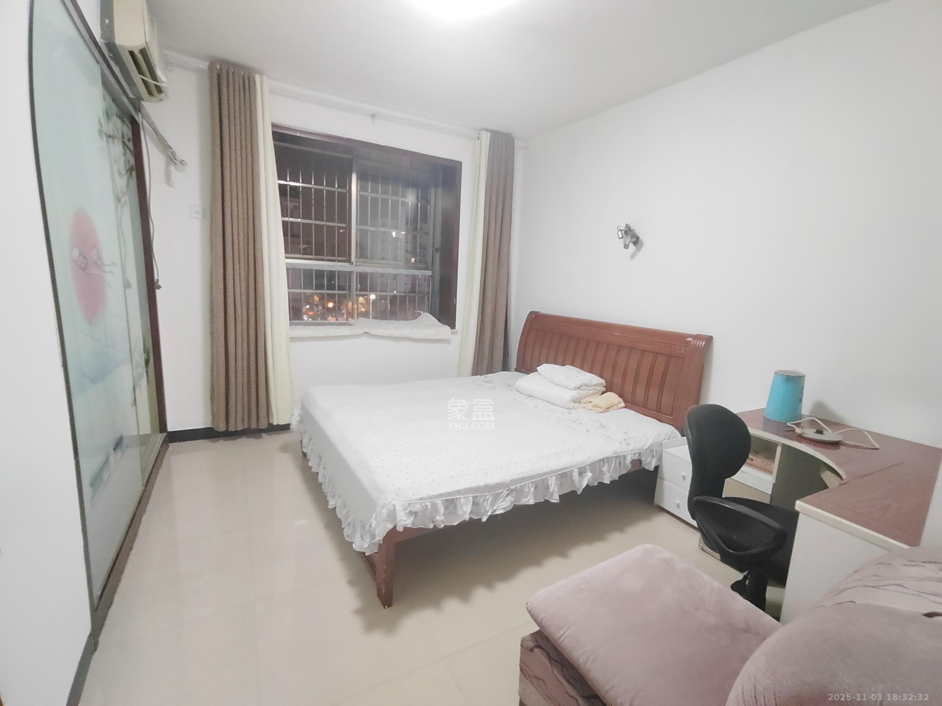 黄鹤小区3片  3室2厅1卫    1600.0元/月室内图