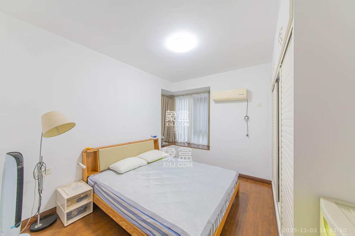 生活艺术城 3室2厅2卫 2500.0元/月 生活艺术城 3室2厅2卫 2500.0元/月室内图