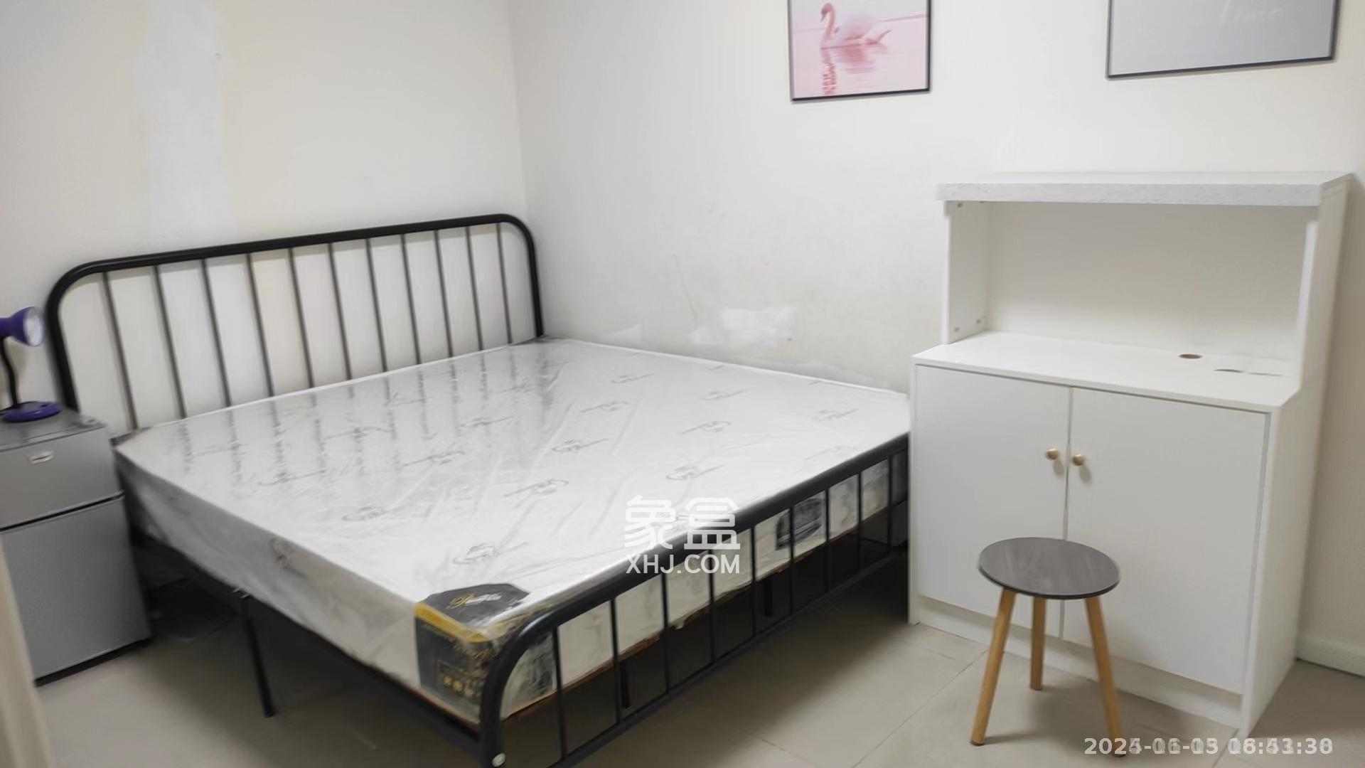 芙蓉公馆  2室1厅1卫    2500.0元/月室内图