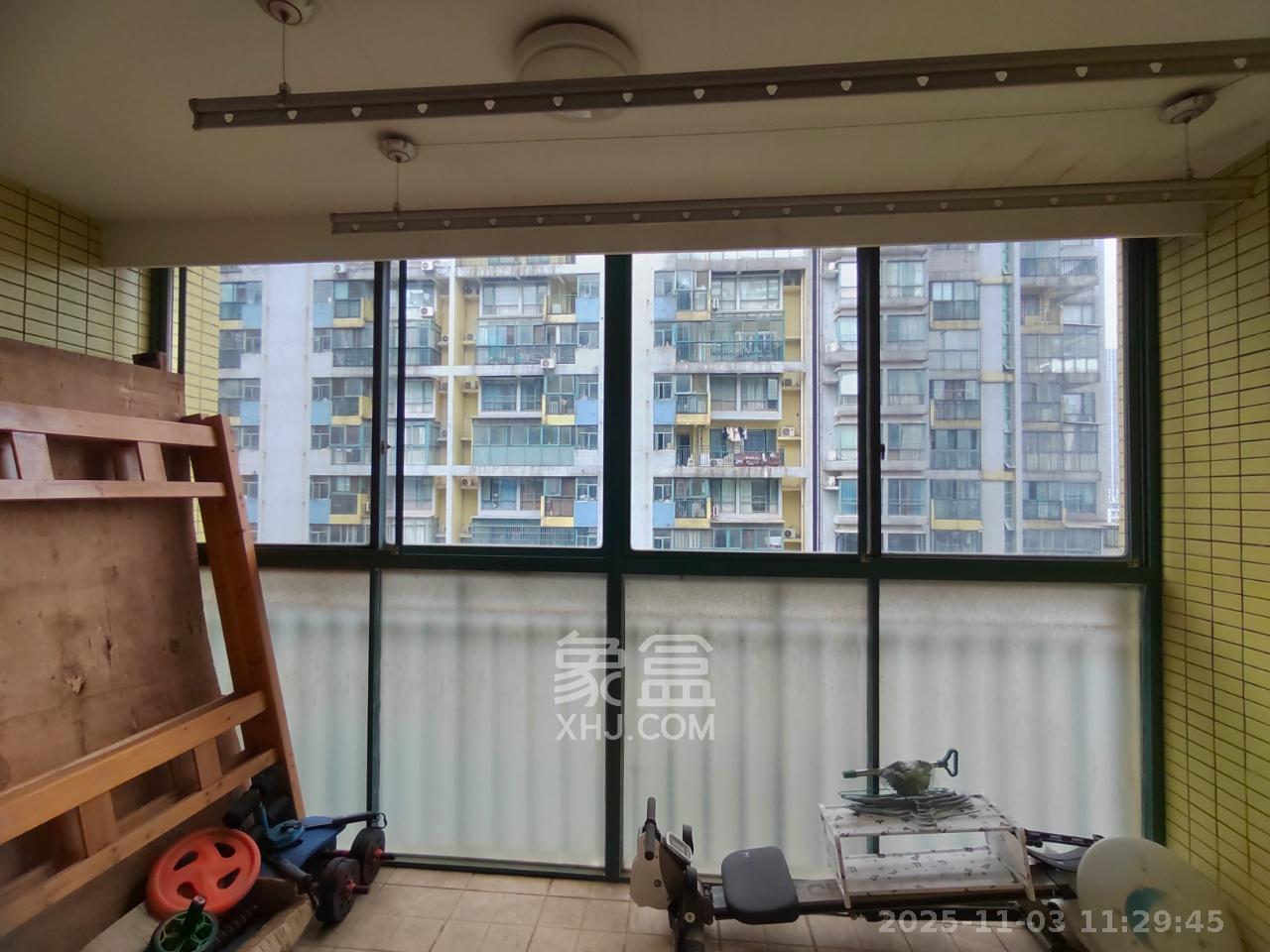 望兴景园一期  3室2厅1卫    2200.0元/月室内图