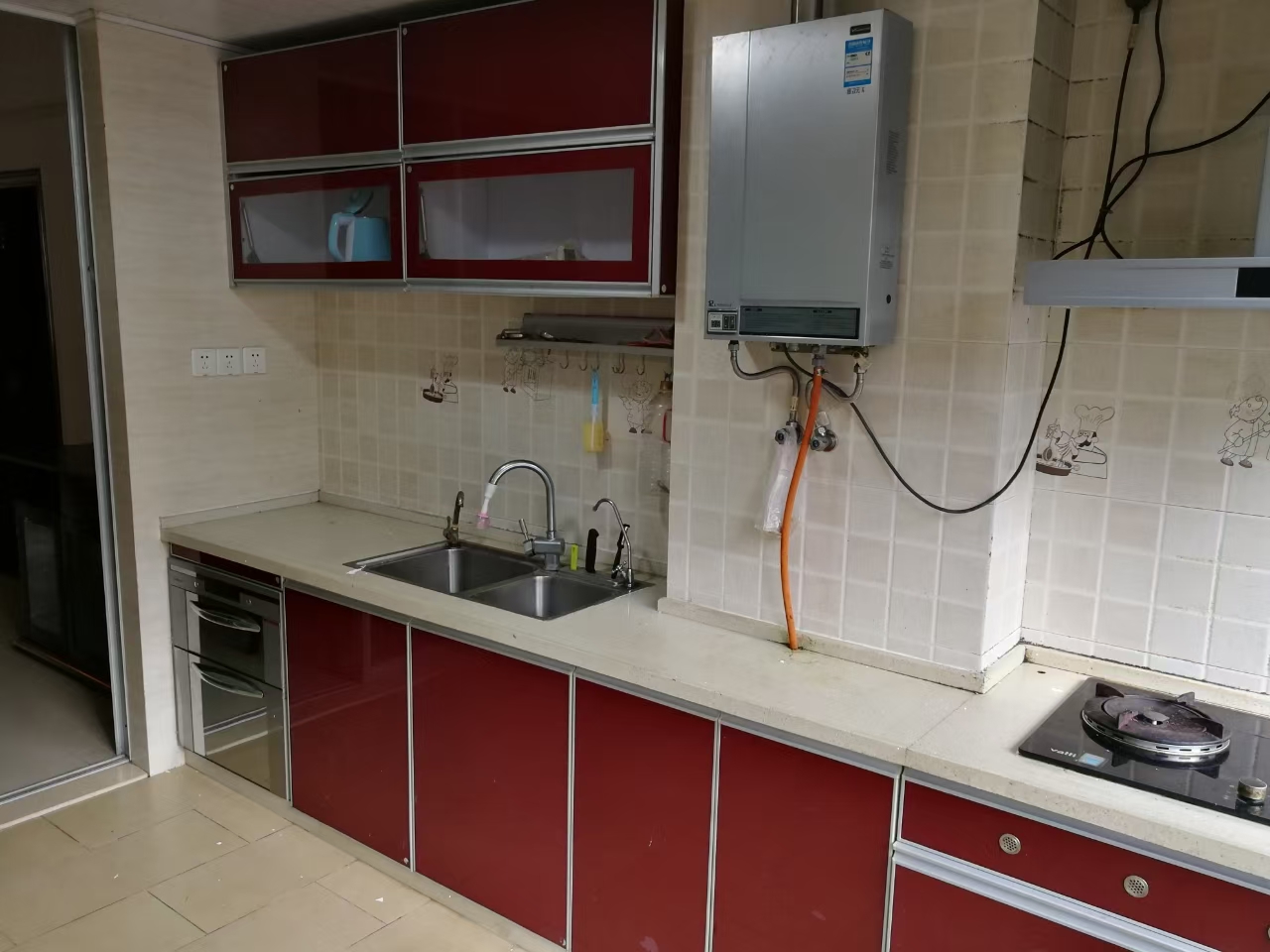 国贸大院  3室2厅2卫    2500.0元/月室内图