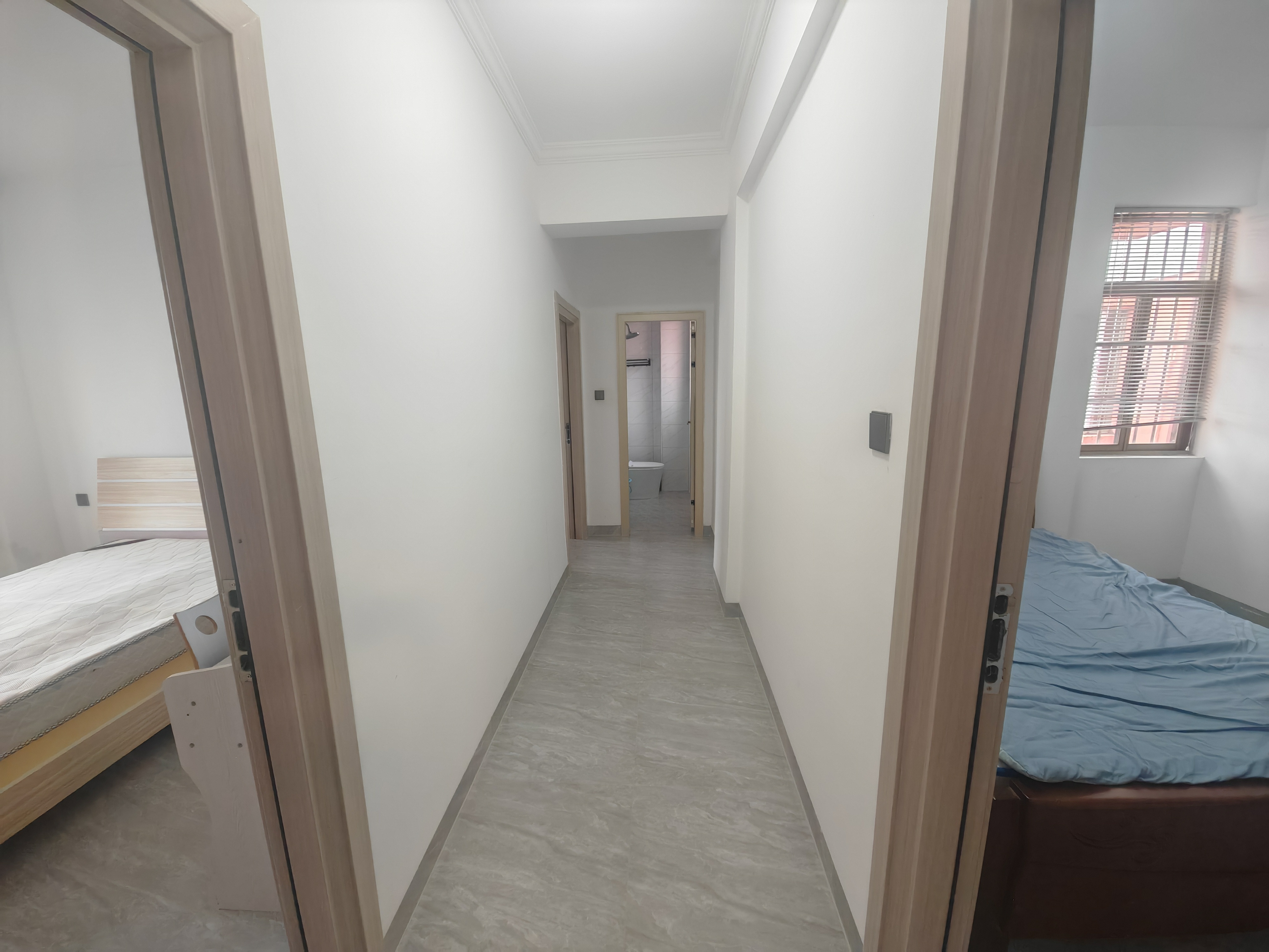 幸福家园  3室2厅1卫    2000.0元/月室内图