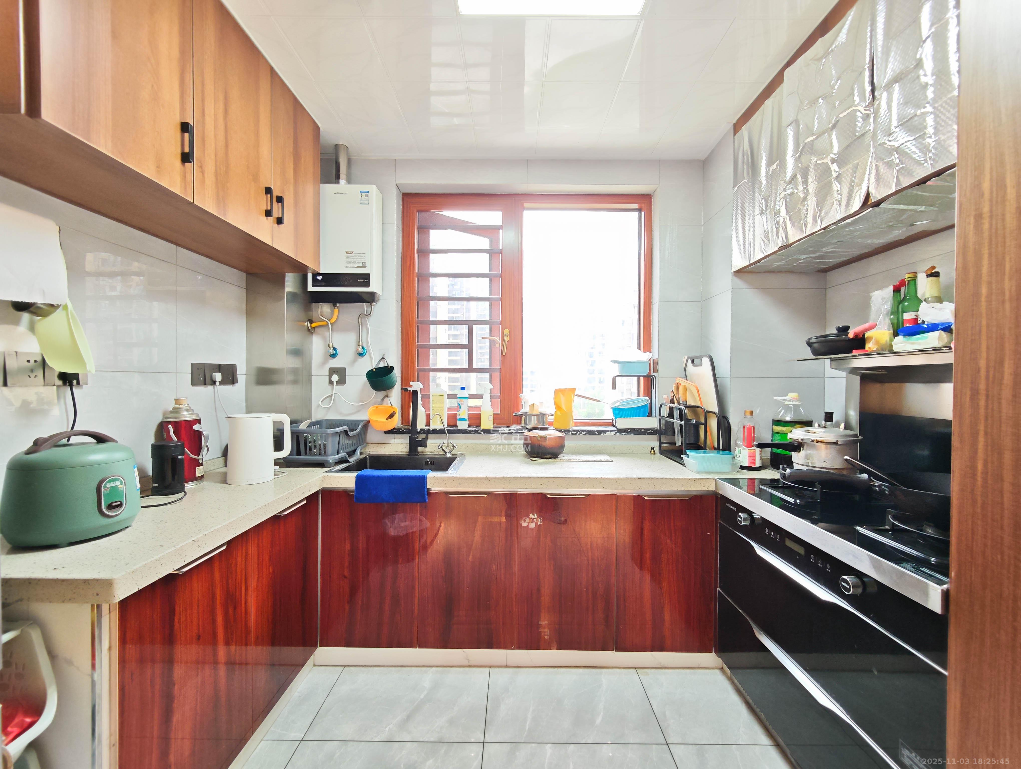 保利东郡 3室2厅2卫 108.0万 保利东郡 3室2厅2卫 108.0万其他