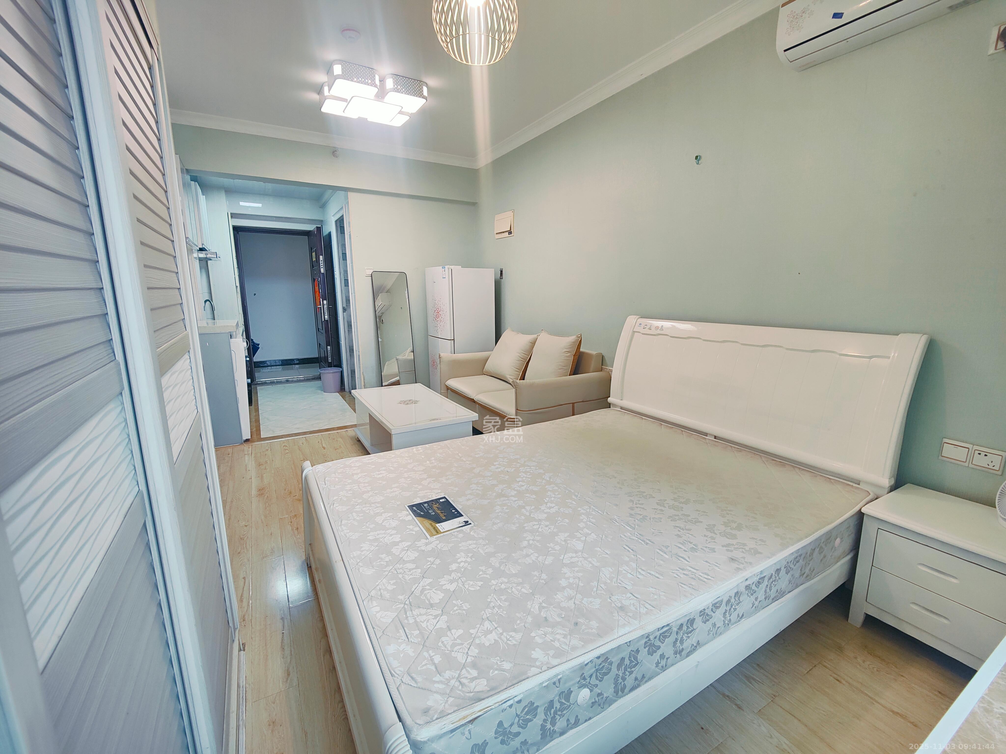 中建芙蓉嘉苑  1室1厅1卫    1100.0元/月室内图