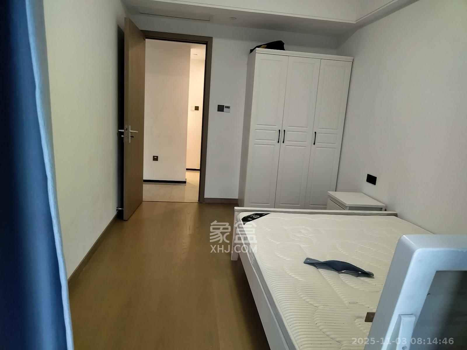 长房星城天地  3室2厅1卫    4500.0元/月室内图