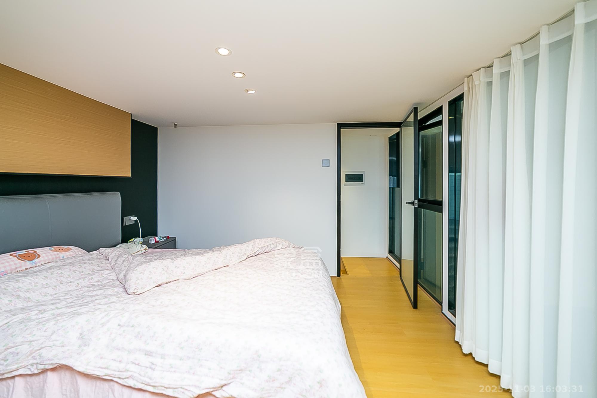 万科紫台 2室1厅1卫 54.8万 万科紫台 2室1厅1卫 54.8万卧室