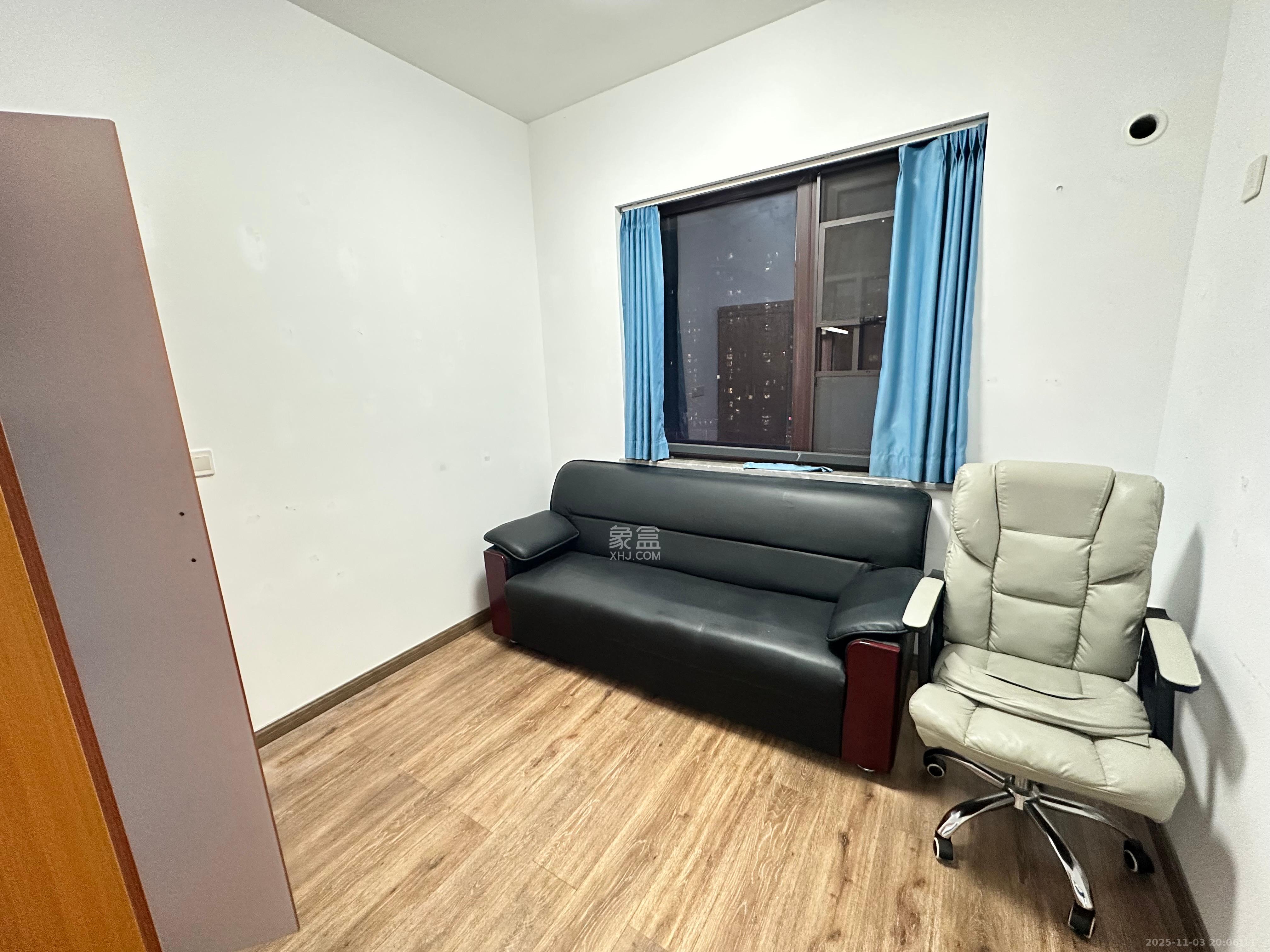 尚鑫海悦（新长海尚海城）  4室2厅2卫    2700.0元/月室内图