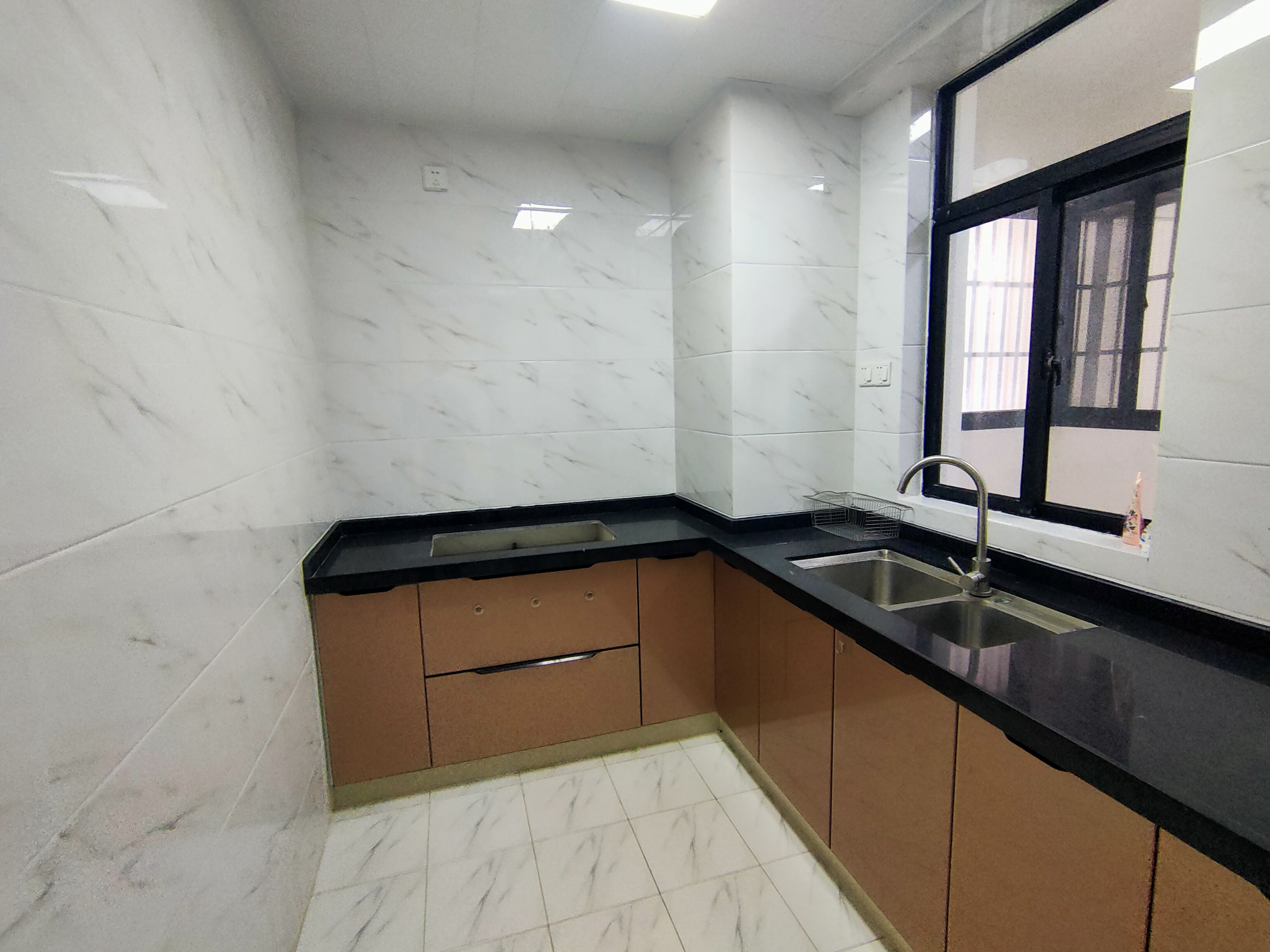 盛达景都三期  4室2厅2卫    4200.0元/月 盛达景都三期  4室2厅2卫    4200.0元/月室内图