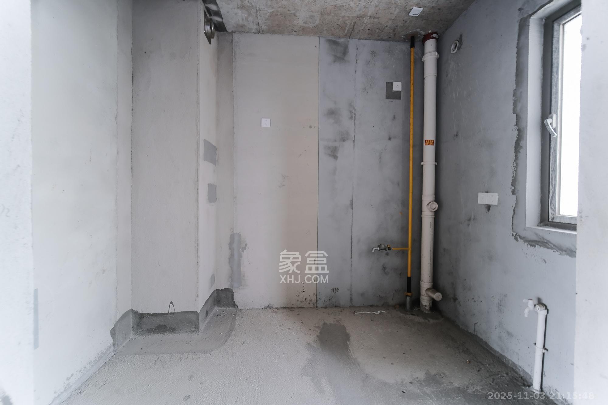 爱情公望府 4室2厅2卫 102.0万 爱情公望府 4室2厅2卫 102.0万厨房