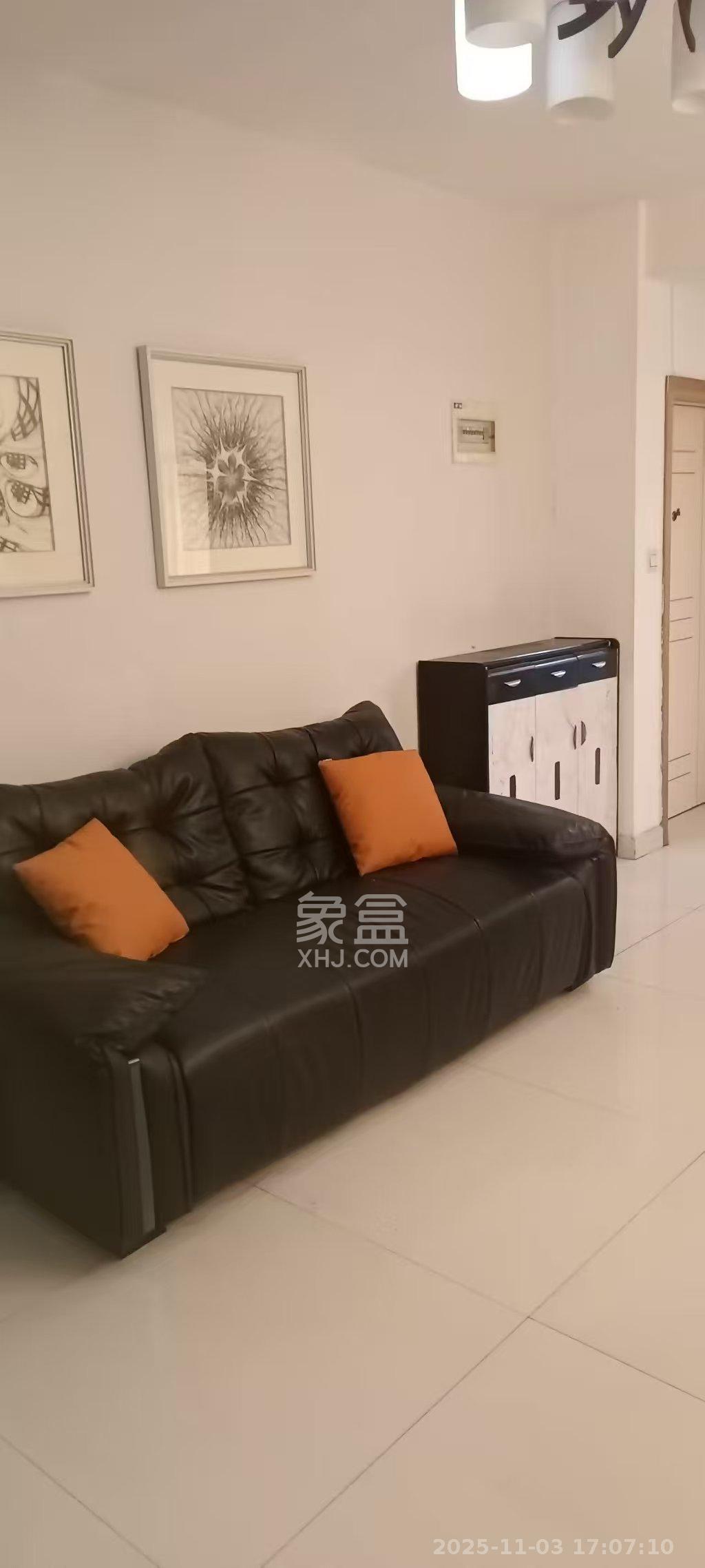 中天广场  2室1厅1卫    2700.0元/月室内图