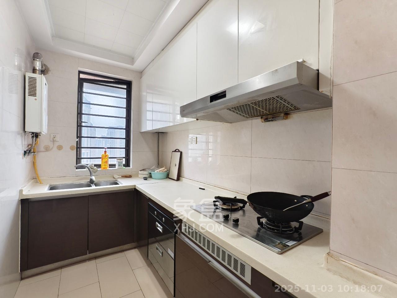 中海国际三期  3室2厅1卫    1800.0元/月室内图