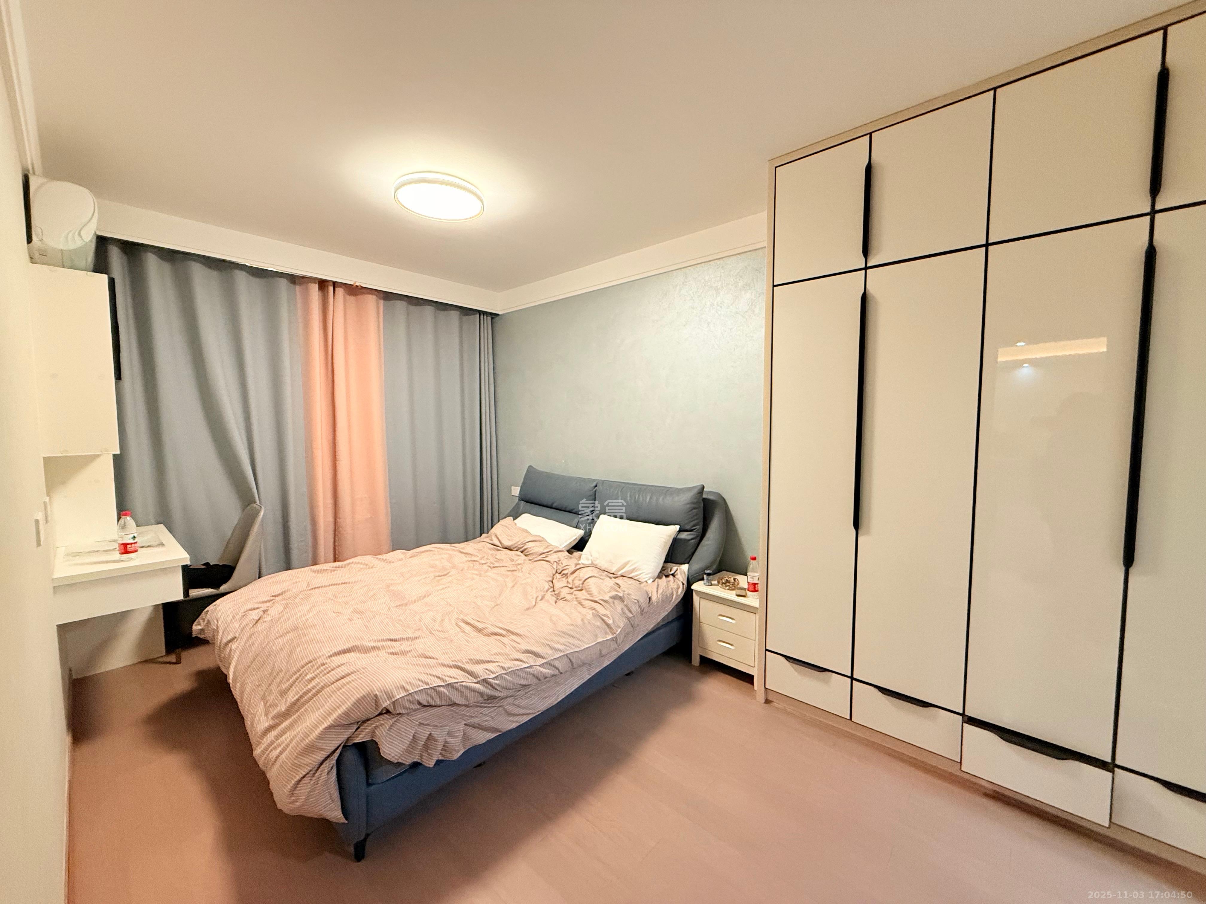 长沙高铁吾悦广场  3室2厅2卫    3300.0元/月室内图