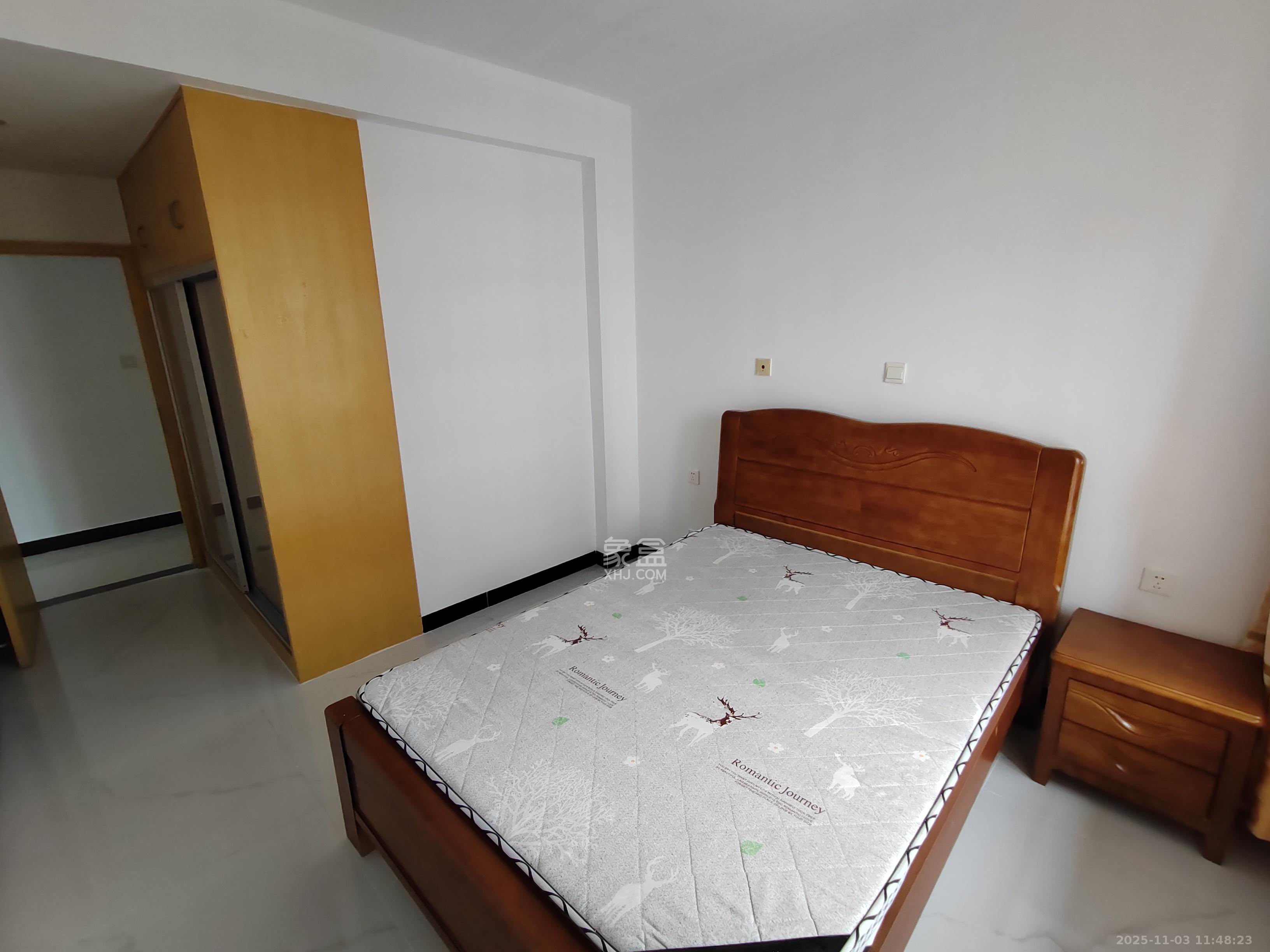 和馨园 2室2厅1卫 1800.0元/月 和馨园 2室2厅1卫 1800.0元/月室内图