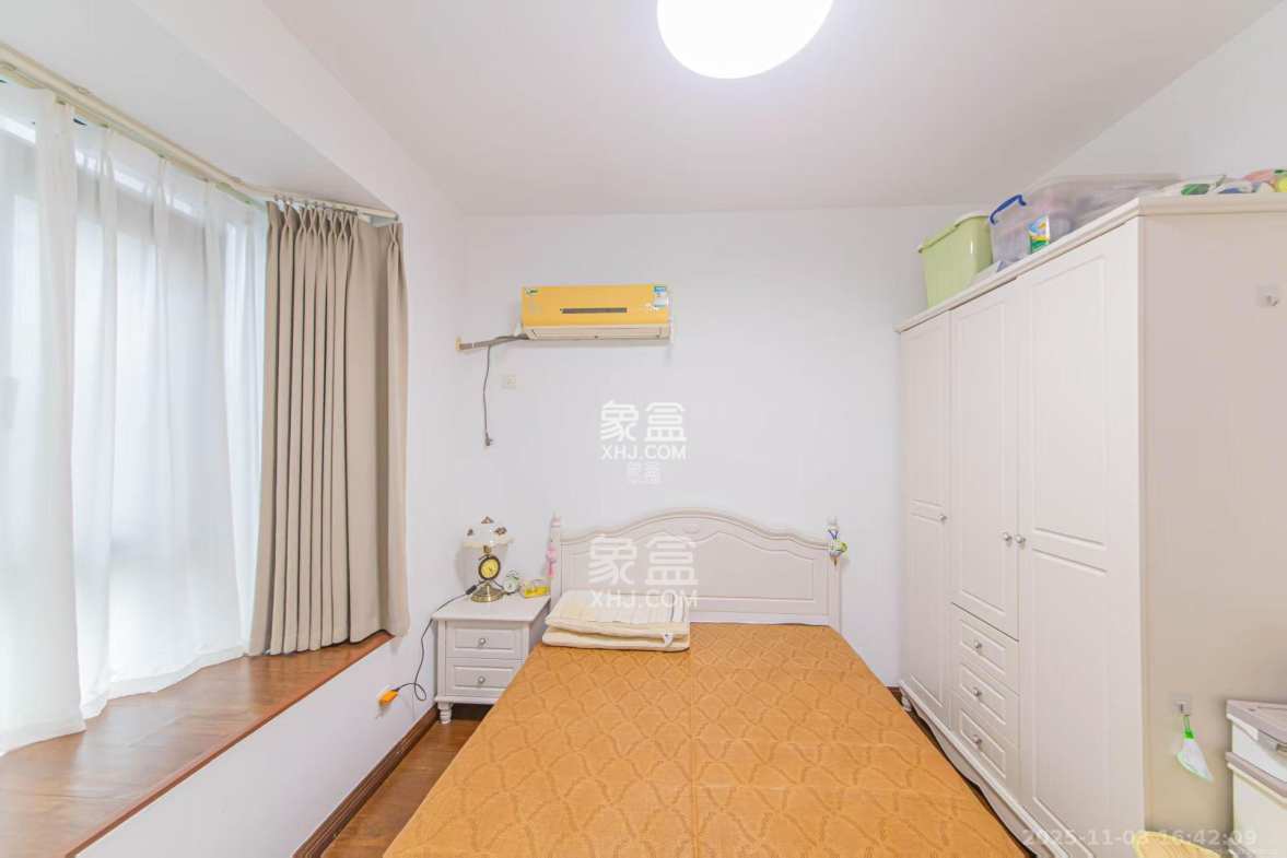 生活艺术城 3室2厅2卫 2500.0元/月 生活艺术城 3室2厅2卫 2500.0元/月室内图