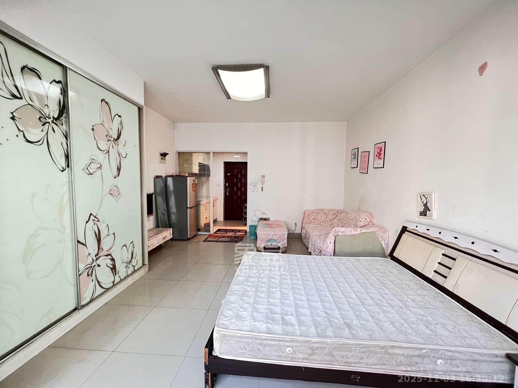 蝴蝶谷  1室1厅1卫    1000.0元/月