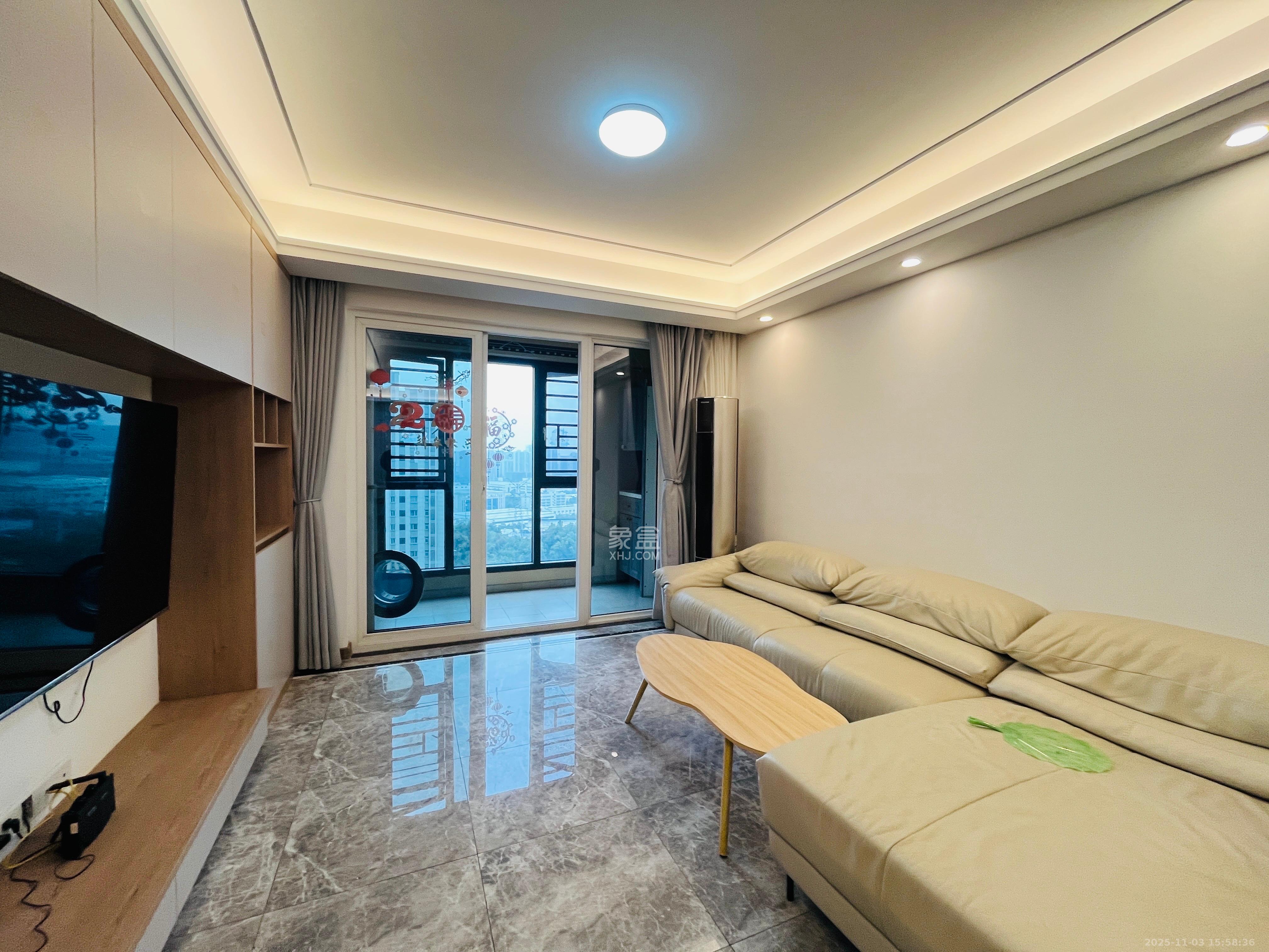 金地中交麓谷香颂(金地中交雅苑)  3室2厅2卫    3200.0元/月室内图