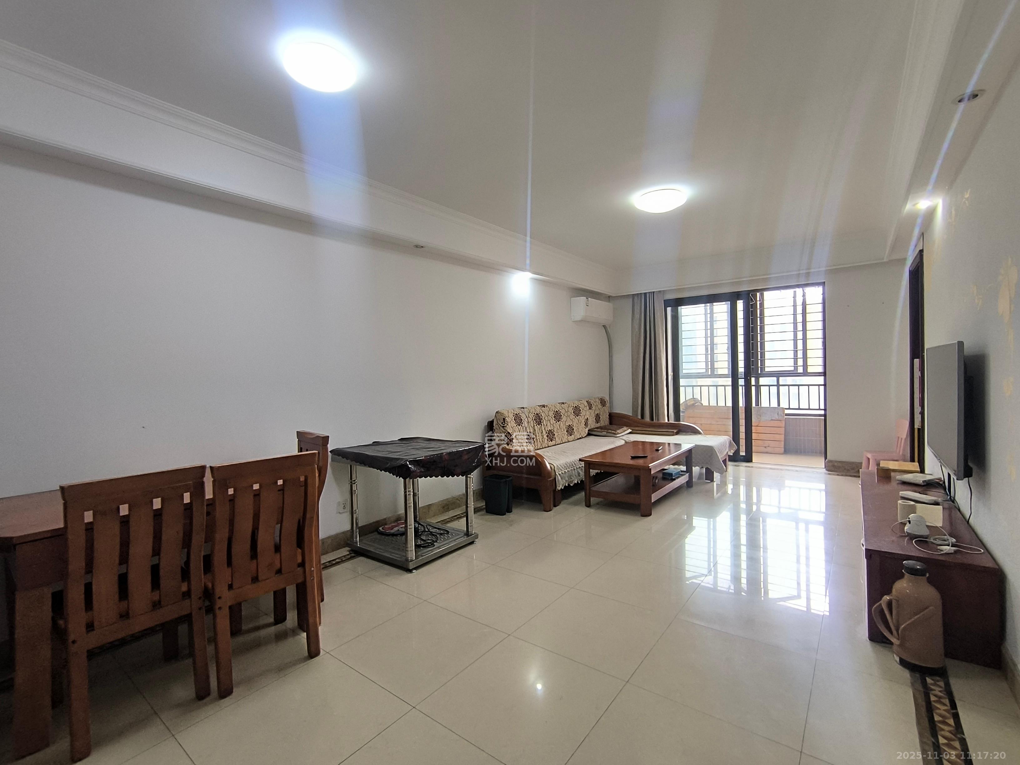 中海国际一期  1室2厅2卫    2200.0元/月室内图