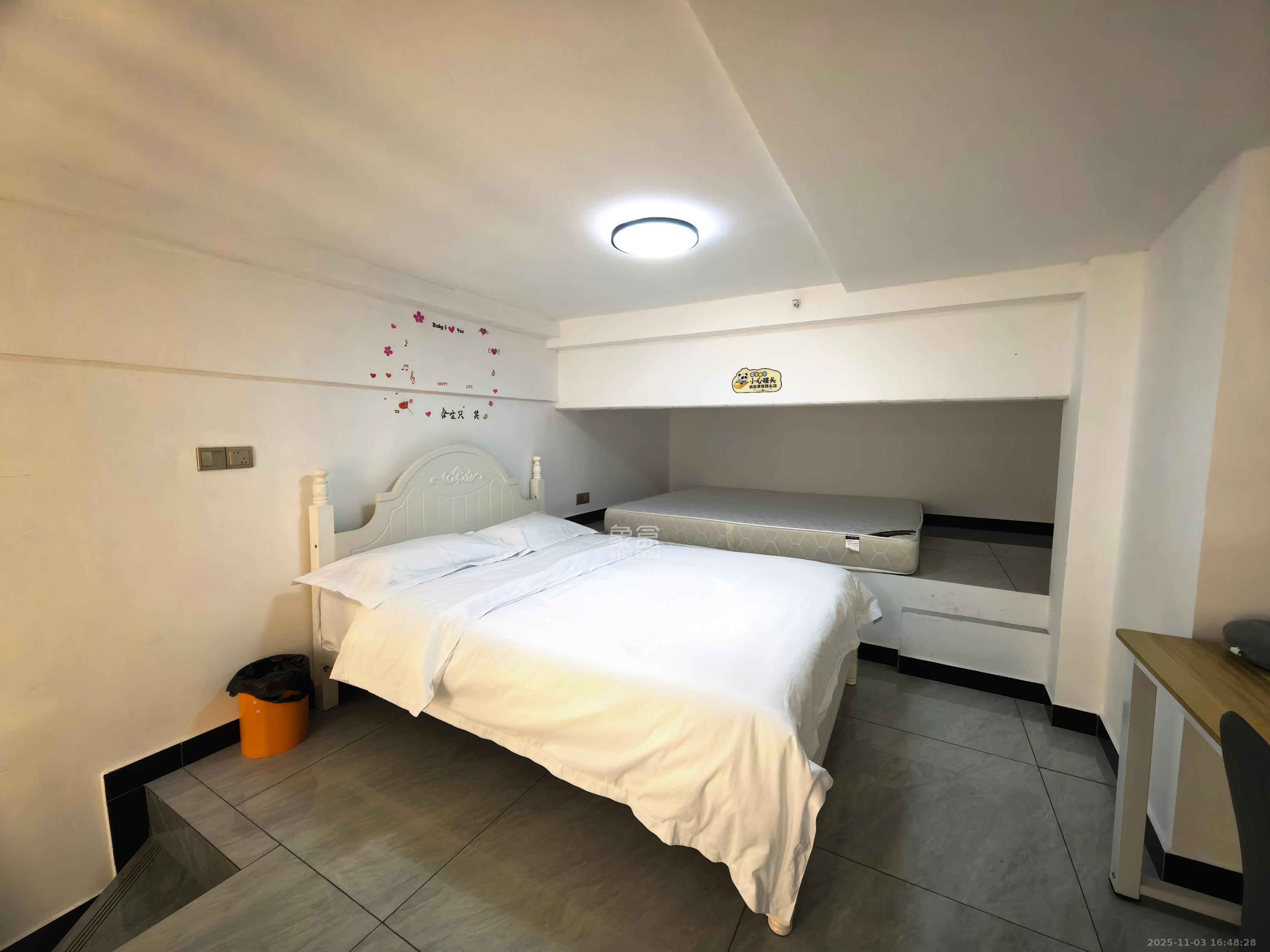 中海阅溪府 2室2厅1卫 1800.0元/月 中海阅溪府 2室2厅1卫 1800.0元/月室内图