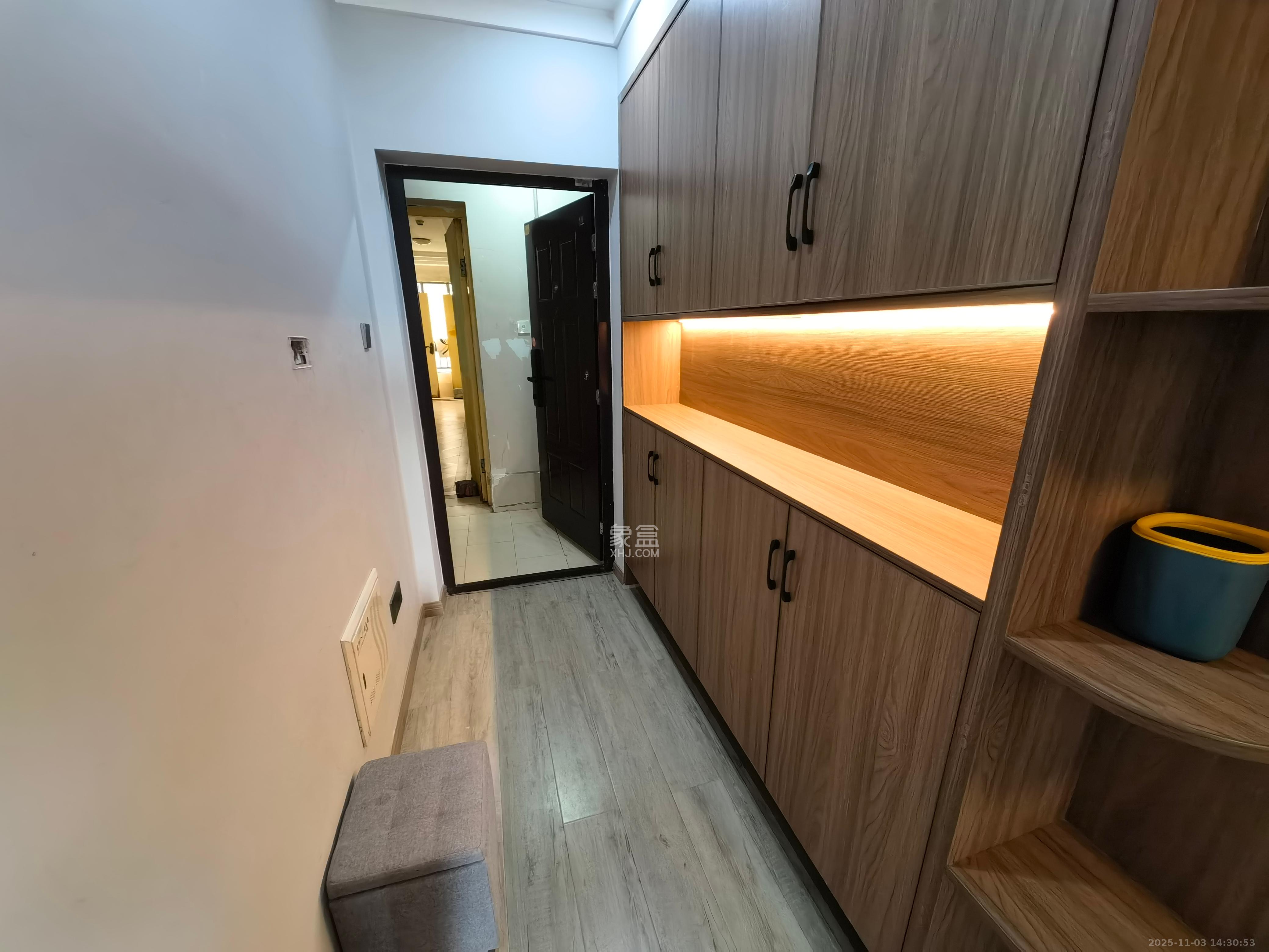 深业睿城  2室2厅1卫    2050.0元/月室内图