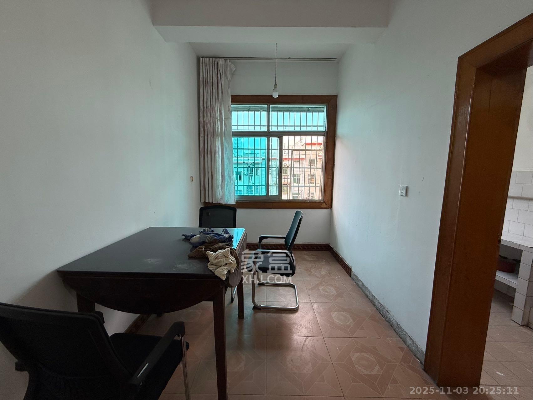 洞井生产安置小区（洞井新兴安置小区）  2室1厅1卫    1200.0元/月室内图