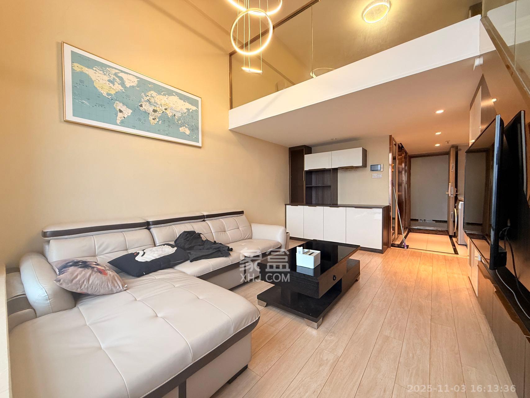 远洋外滩壹号  1室1厅1卫    2300.0元/月