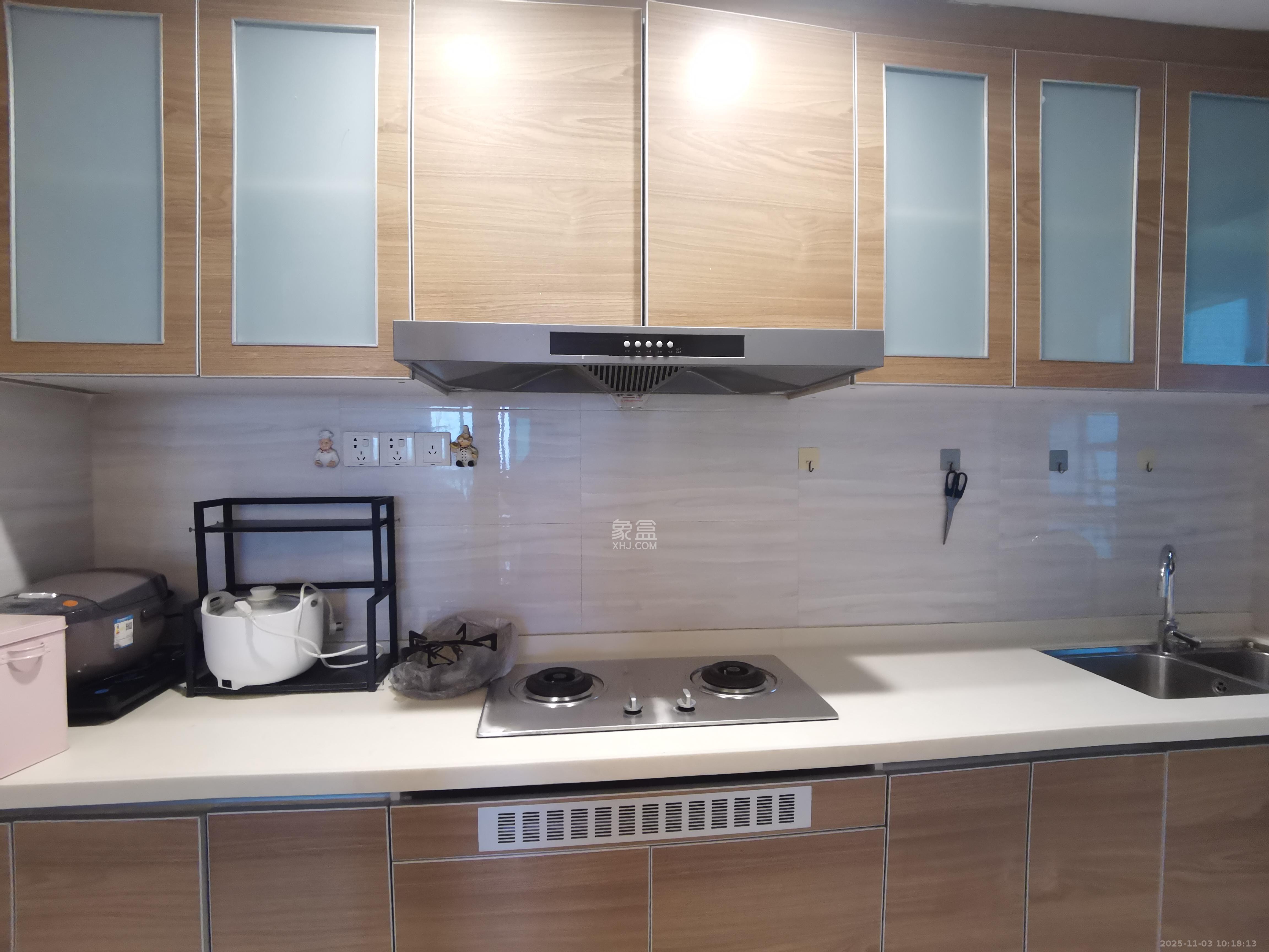 恒大翡翠华庭 2室2厅1卫 2500.0元/月 恒大翡翠华庭 2室2厅1卫 2500.0元/月室内图