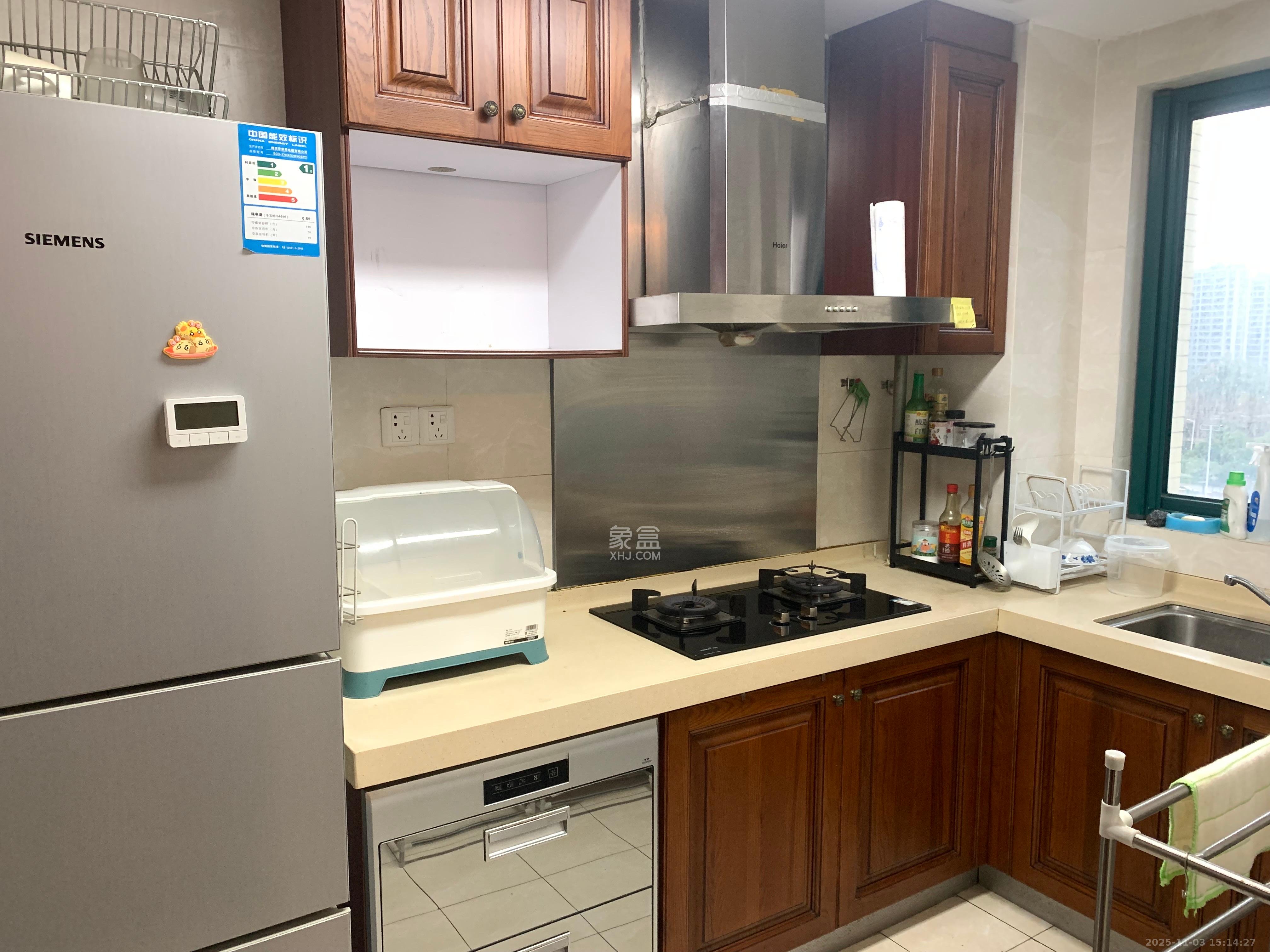 恒大华府  3室2厅2卫    3500.0元/月室内图