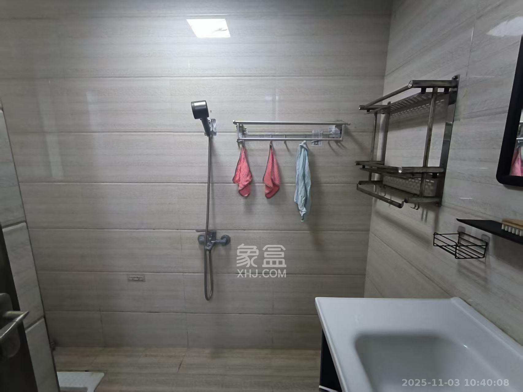 荣盛花语馨苑 2室2厅1卫 2050.0元/月 荣盛花语馨苑 2室2厅1卫 2050.0元/月室内图