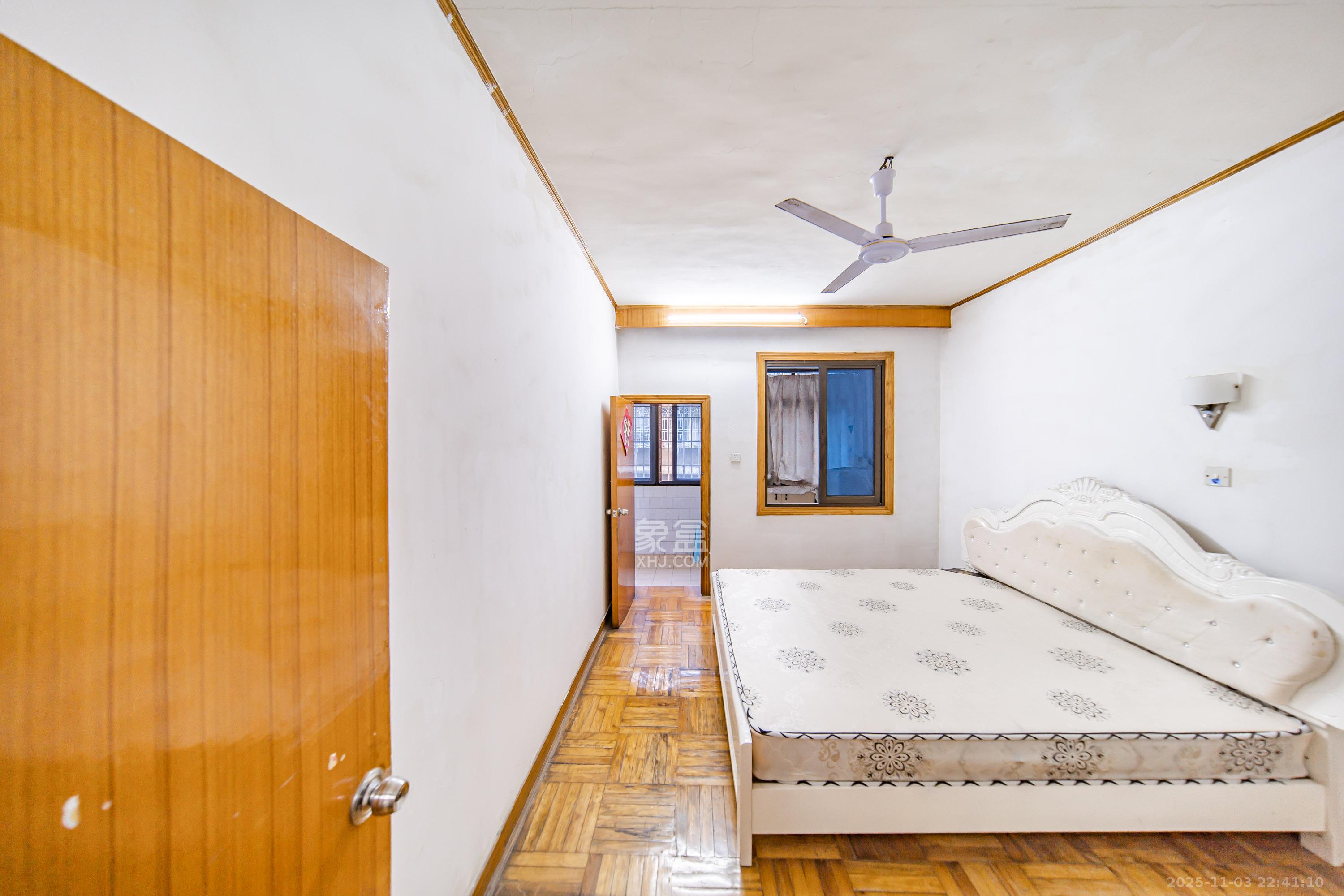 丝茅冲邮电二巷 1室1厅1卫 60.0万 丝茅冲邮电二巷 1室1厅1卫 60.0万卧室