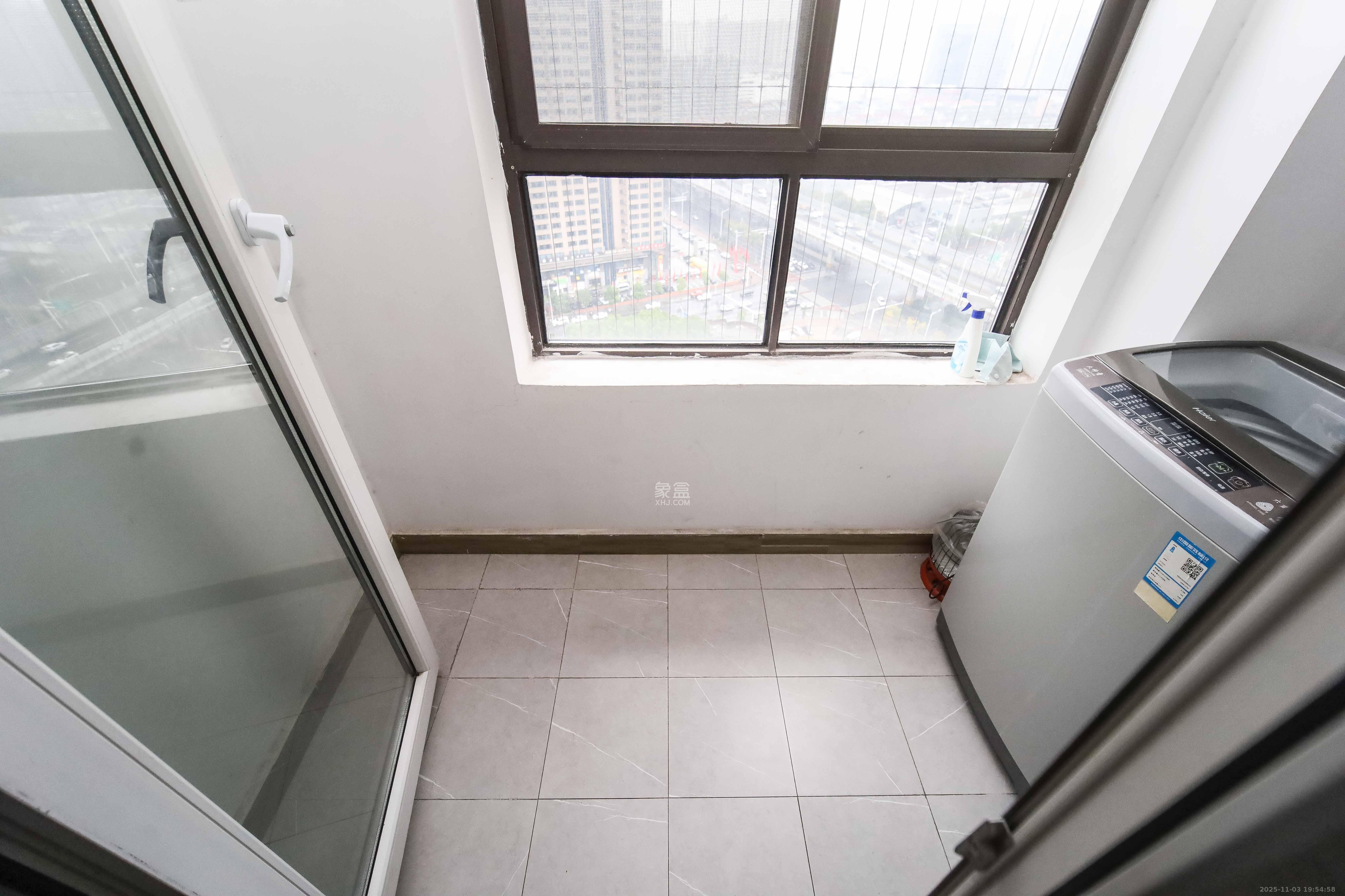 金地格林公馆 3室2厅1卫 88.0万 金地格林公馆 3室2厅1卫 88.0万阳台