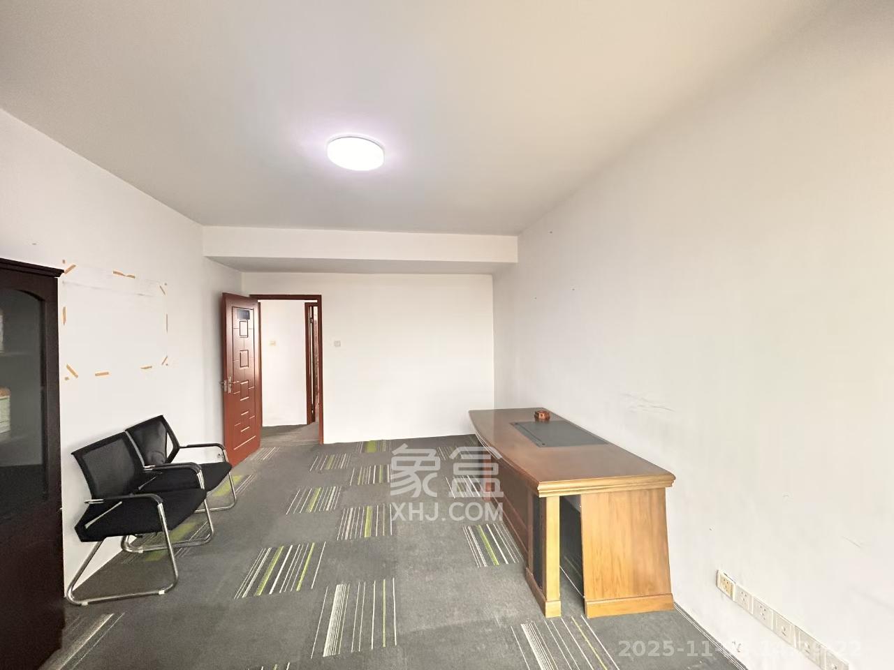 新城新世界一二三期 4室2厅2卫 3000.0元/月 新城新世界一二三期 4室2厅2卫 3000.0元/月室内图