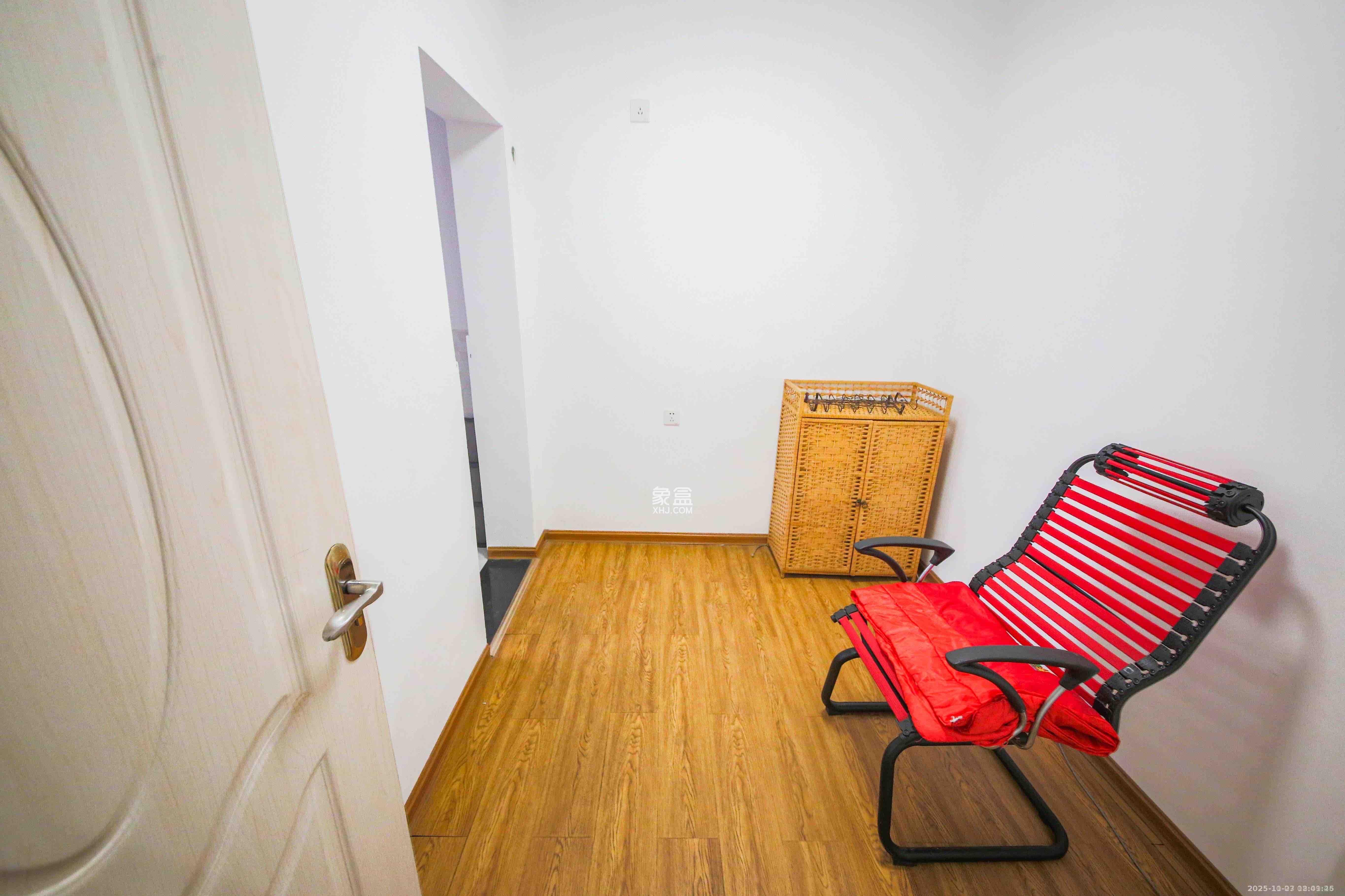 水墨林溪 3室1厅1卫 2200.0元/月 水墨林溪 3室1厅1卫 2200.0元/月室内图