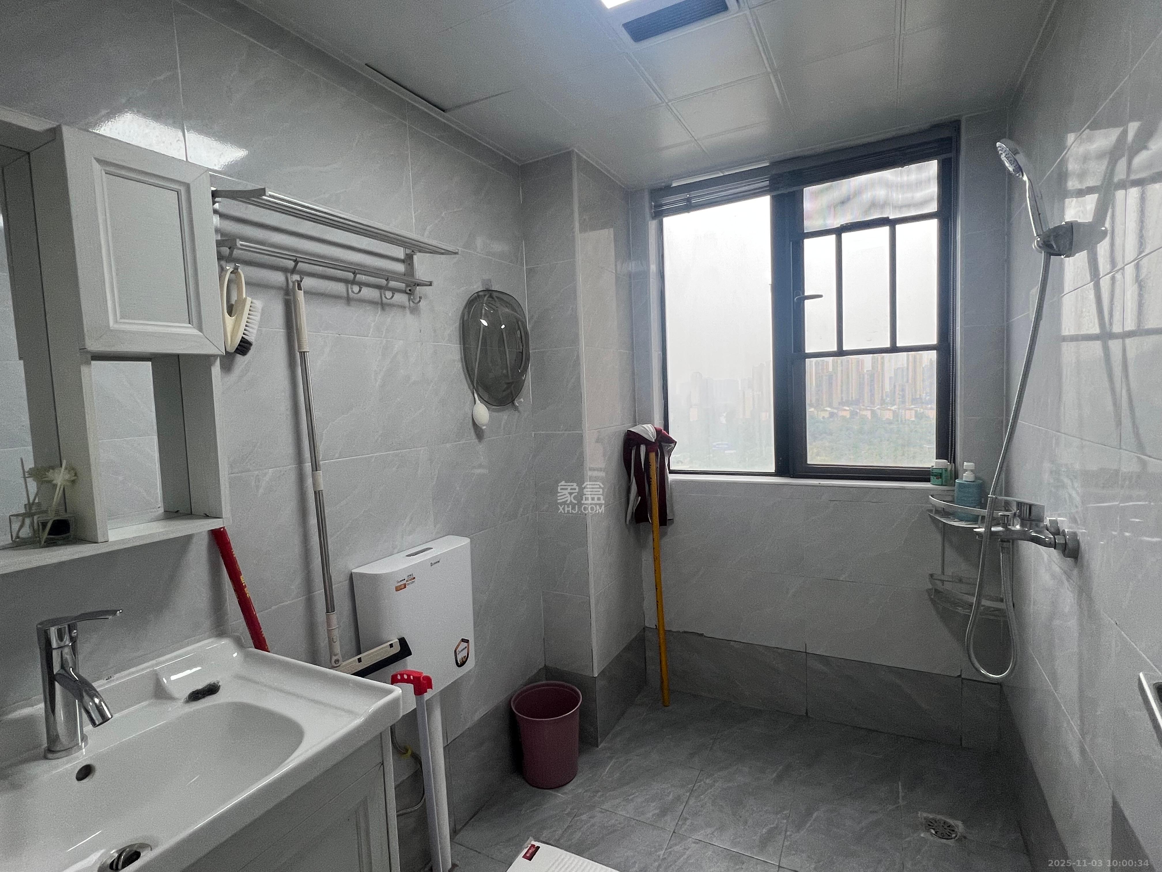 松雅湖金岸  2室2厅1卫    2000.0元/月室内图