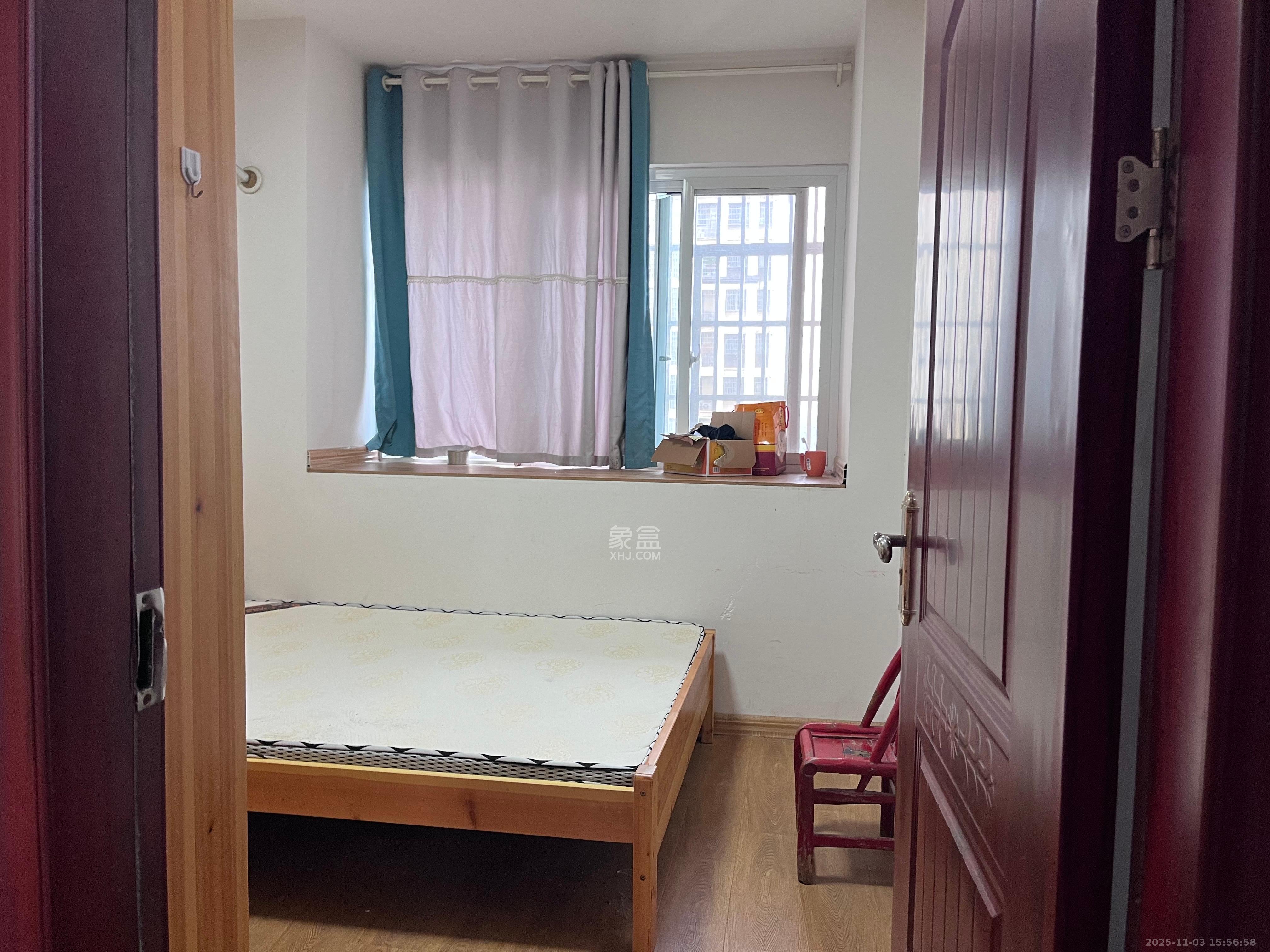 和康园小区  3室2厅2卫    2000.0元/月室内图