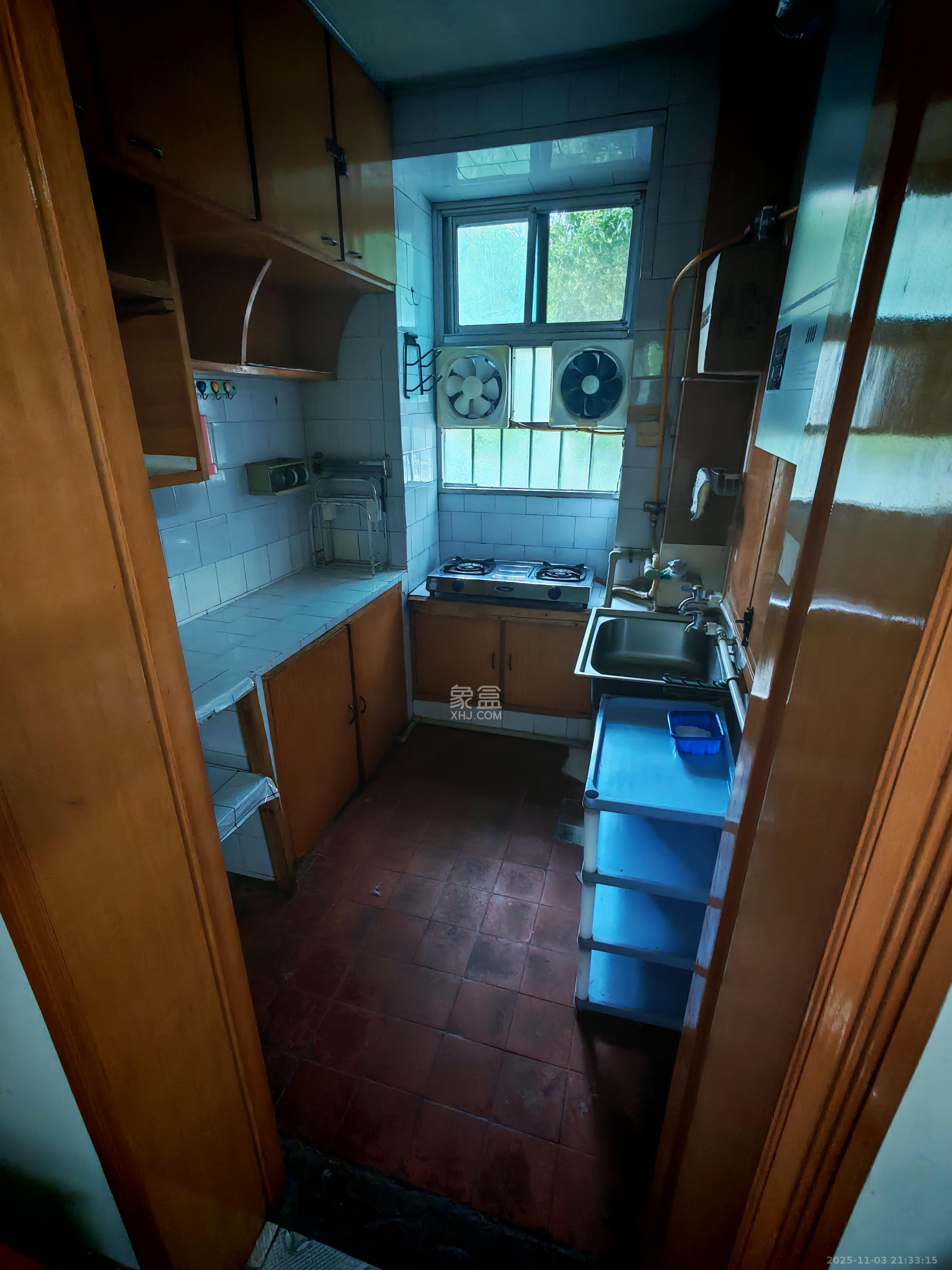 牛婆塘社区 2室1厅1卫 1600.0元/月 牛婆塘社区 2室1厅1卫 1600.0元/月室内图