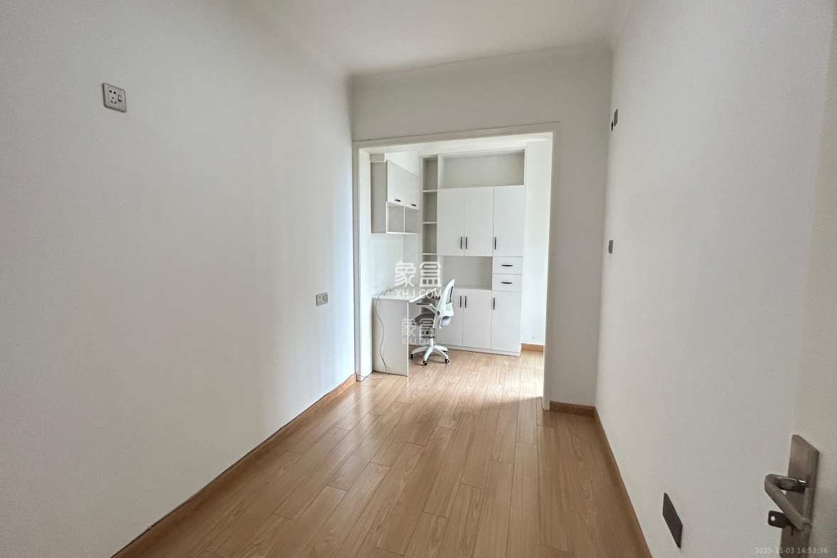 长盛岚庭 3室2厅1卫 2500.0元/月 长盛岚庭 3室2厅1卫 2500.0元/月室内图